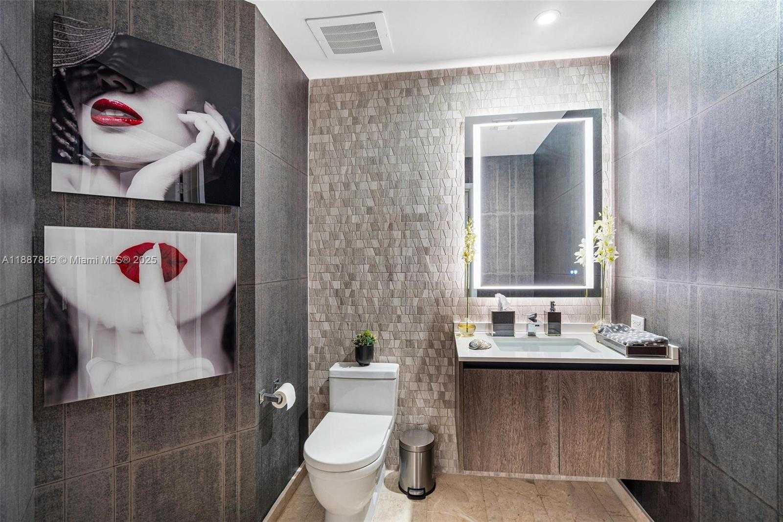 Small Image of 88 SOUTH WEST 7TH ST #3801, Miami Number 43