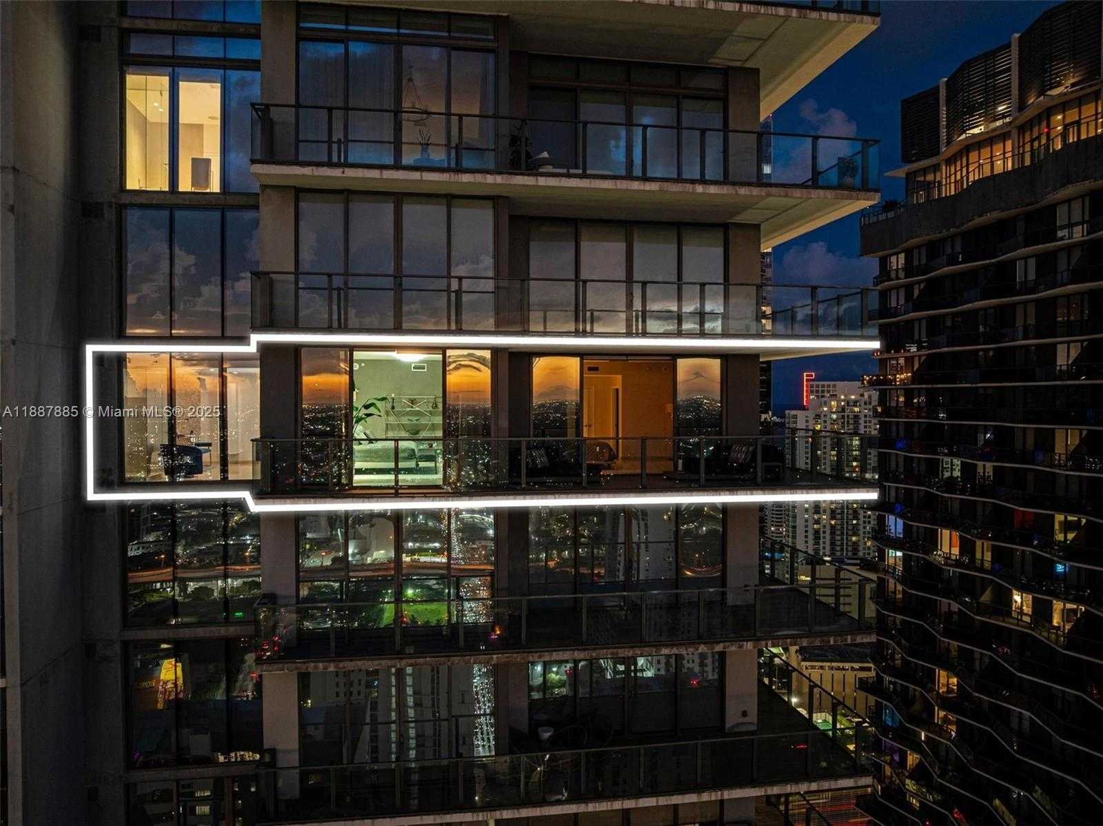 Small Image of 88 SOUTH WEST 7TH ST #3801, Miami Number 47