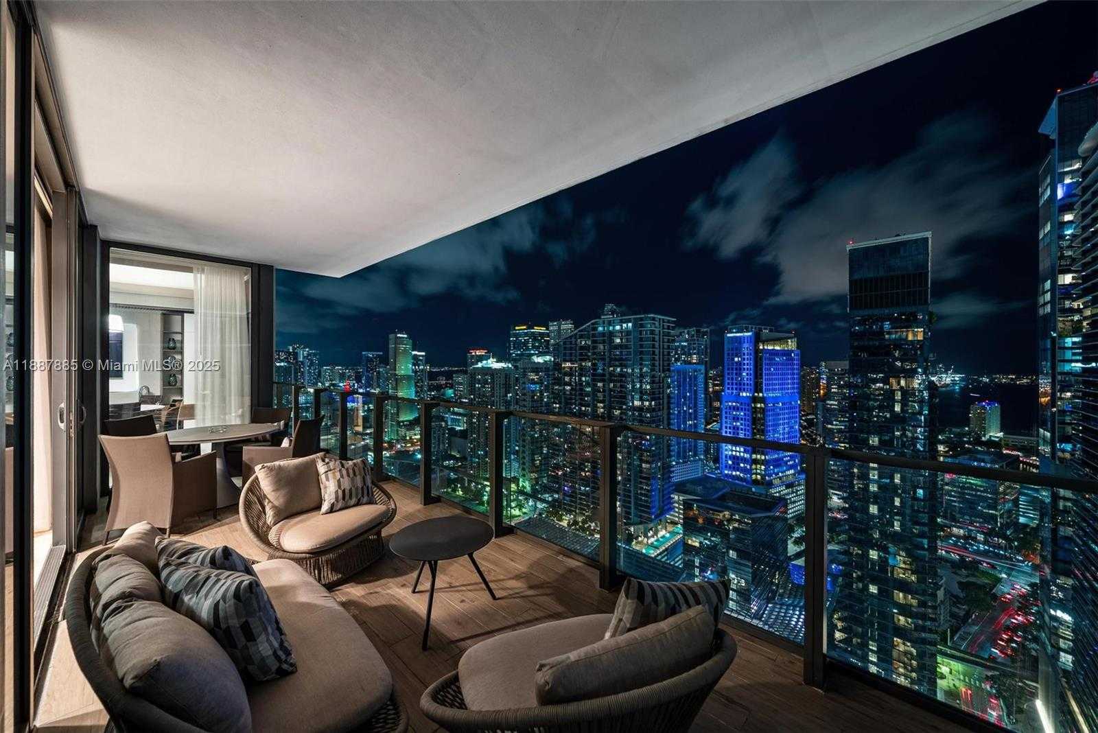 Small Image of 88 SOUTH WEST 7TH ST #3801, Miami Number 49