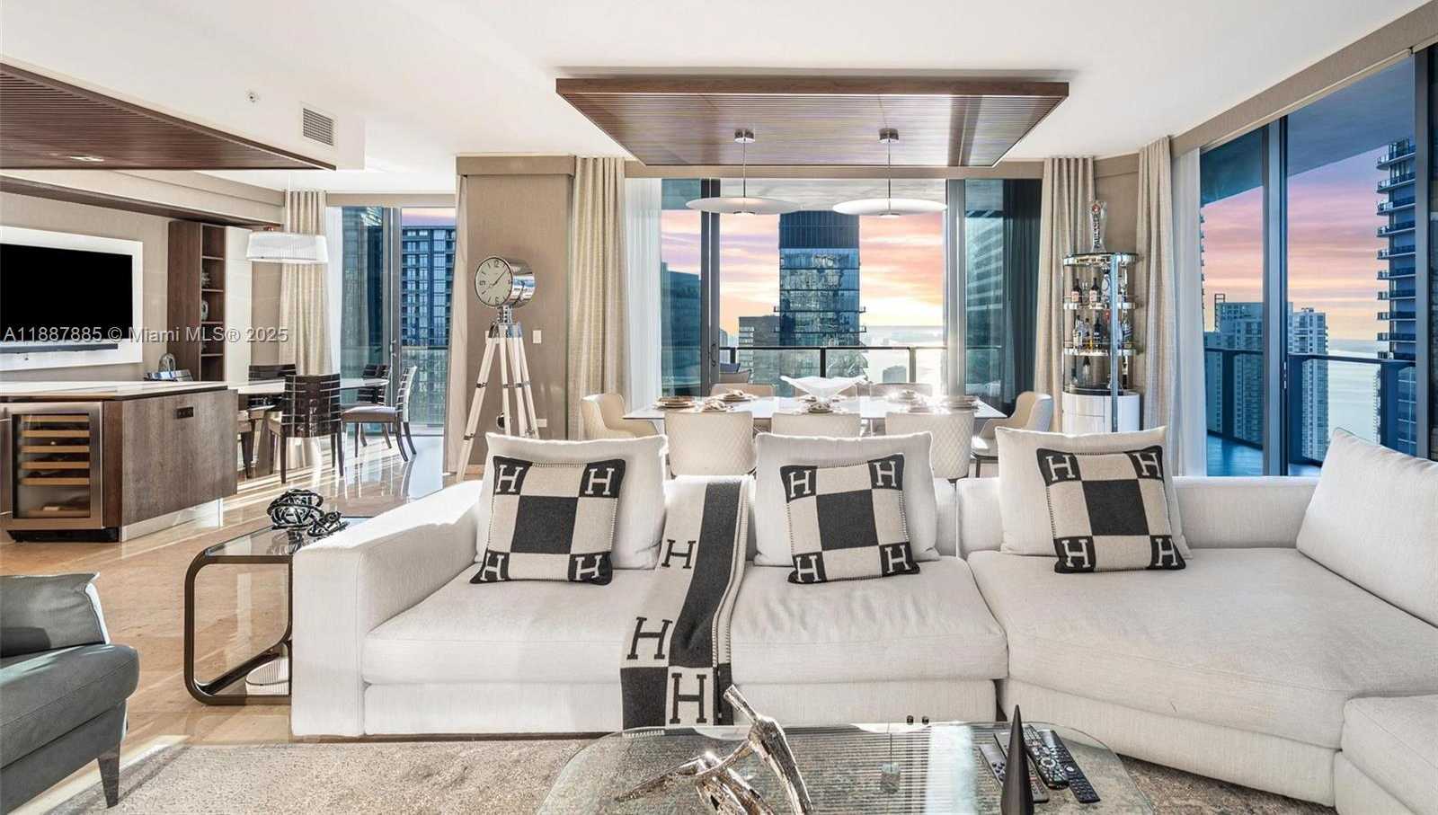 Small Image of 88 SOUTH WEST 7TH ST #3801, Miami Number 9
