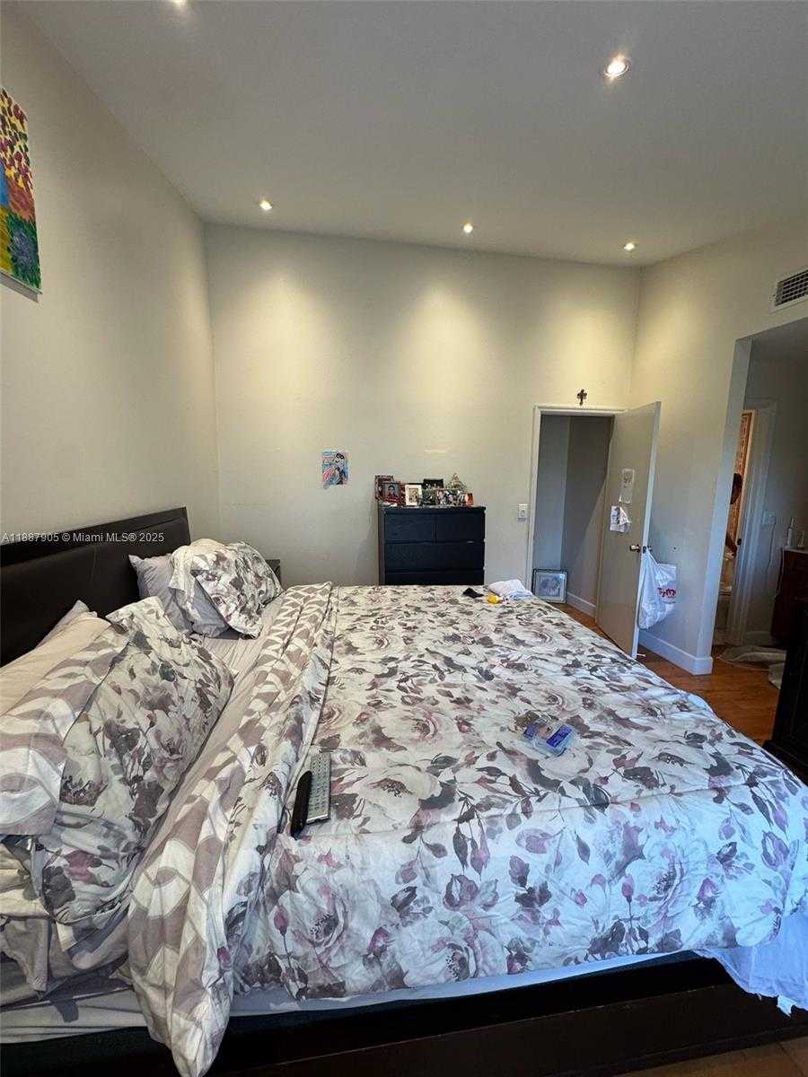 Small Image of 9204 NORTH WEST 49TH PL, Sunrise Number 15