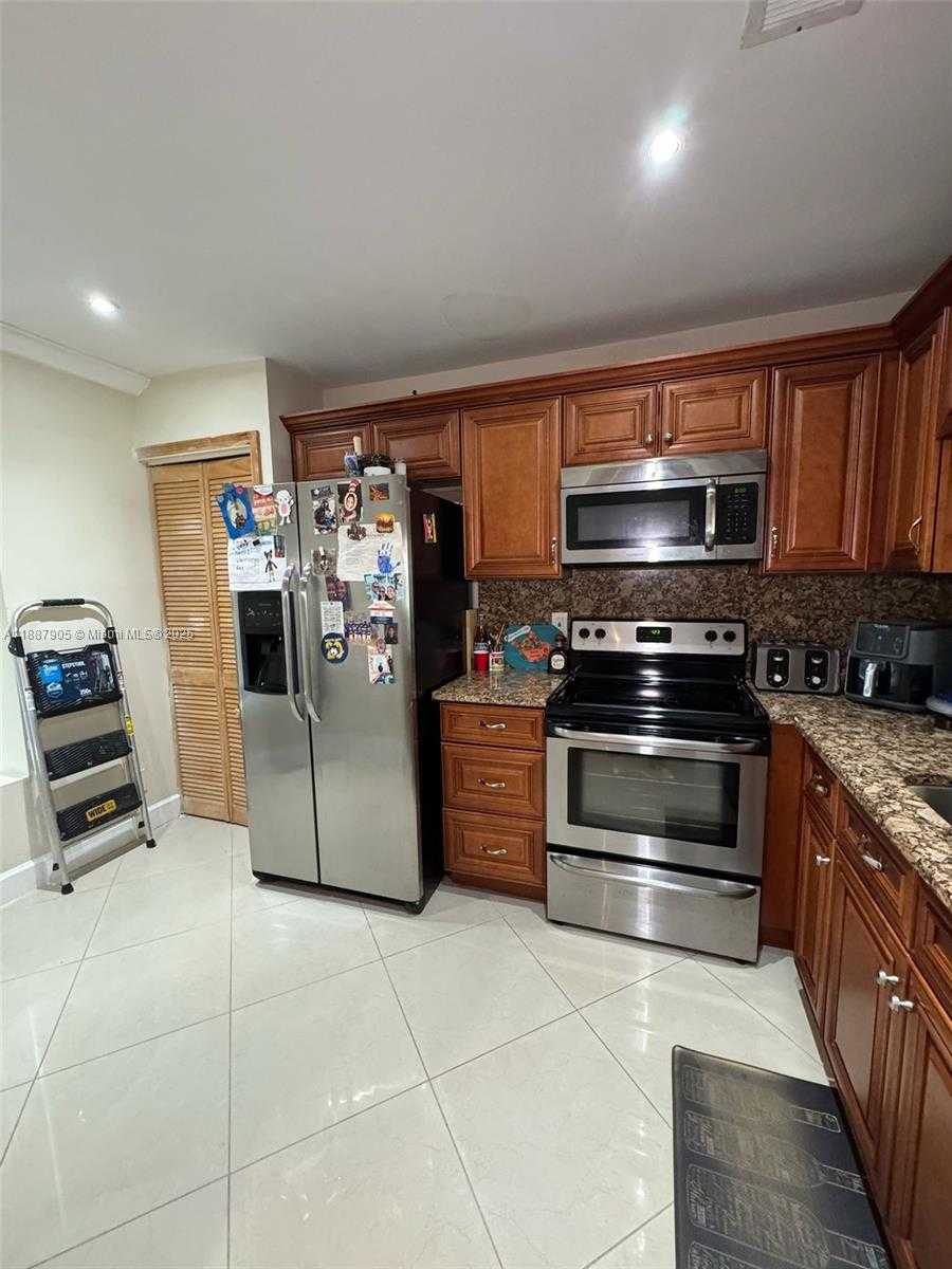 Small Image of 9204 NORTH WEST 49TH PL, Sunrise Number 3