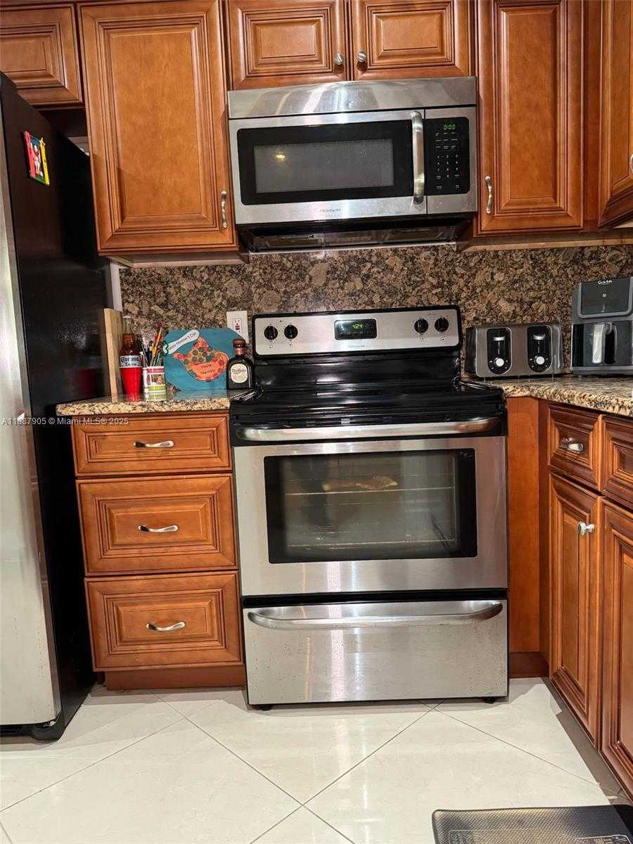 Small Image of 9204 NORTH WEST 49TH PL, Sunrise Number 5