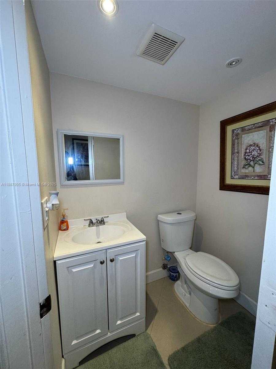 Small Image of 9204 NORTH WEST 49TH PL, Sunrise Number 8
