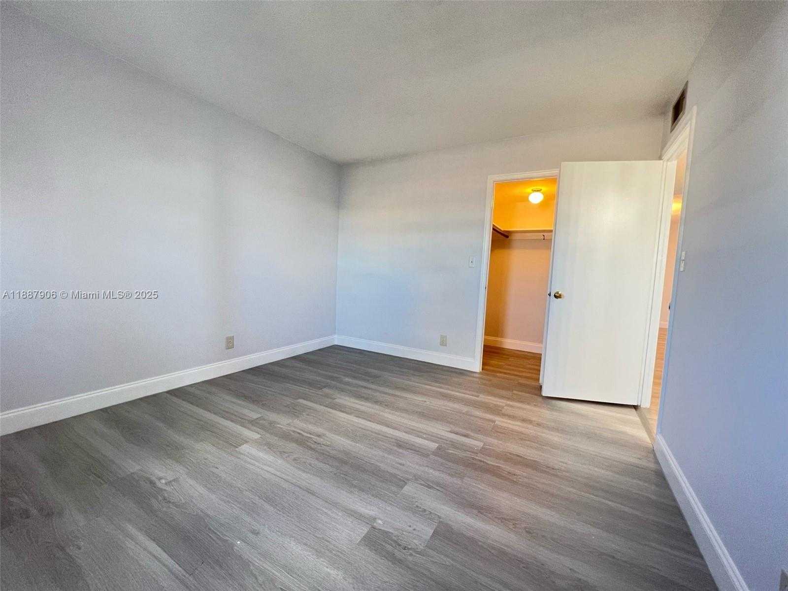 Small Image of 301 NORTH EAST 14TH AVE #608, Hallandale Beach Number 10