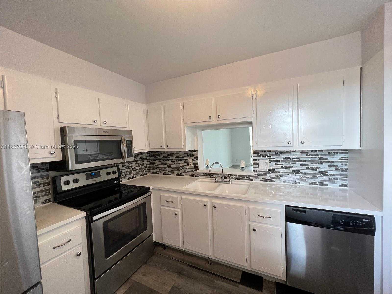 Small Image of 301 NORTH EAST 14TH AVE #608, Hallandale Beach Number 3