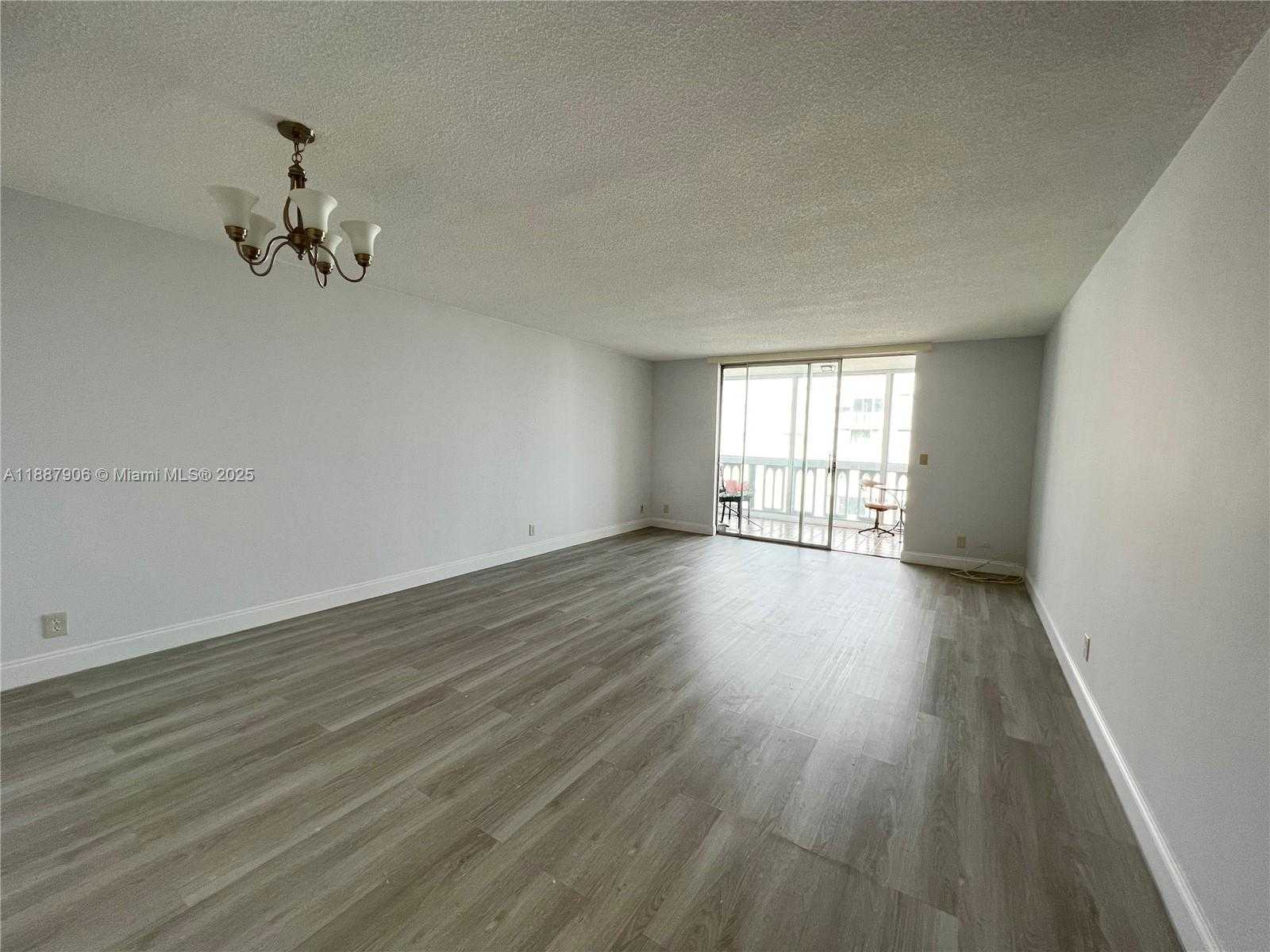 Small Image of 301 NORTH EAST 14TH AVE #608, Hallandale Beach Number 6