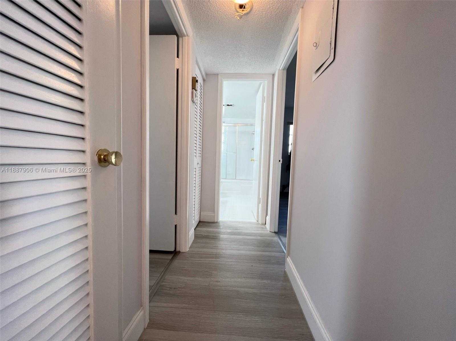 Small Image of 301 NORTH EAST 14TH AVE #608, Hallandale Beach Number 8