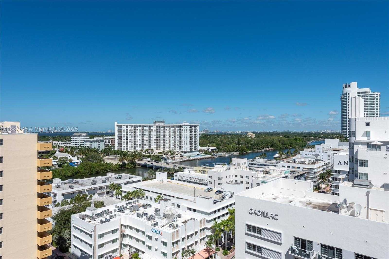 Small Image of 3801 COLLINS AVE #1502, Miami Beach Number 21