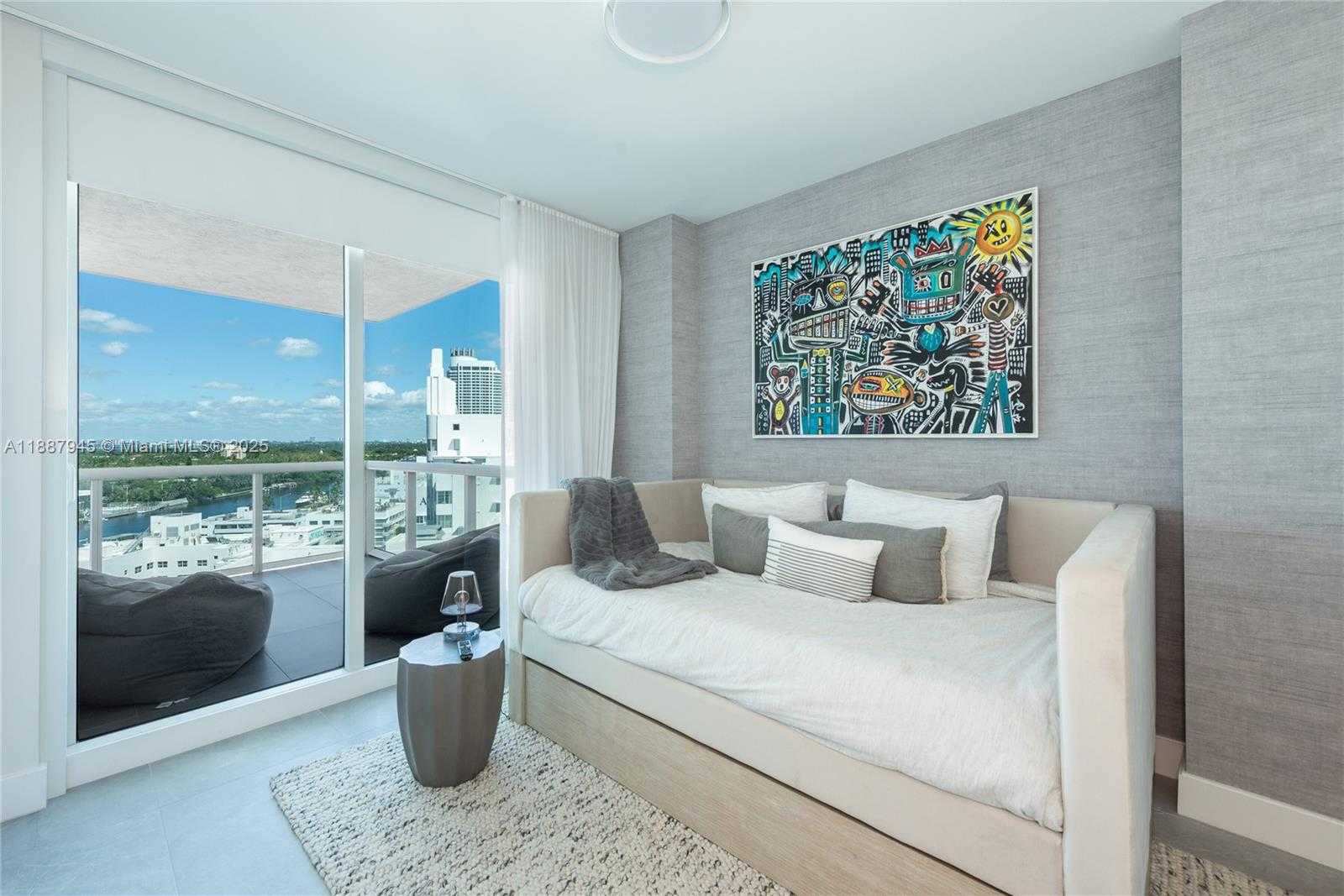Small Image of 3801 COLLINS AVE #1502, Miami Beach Number 27