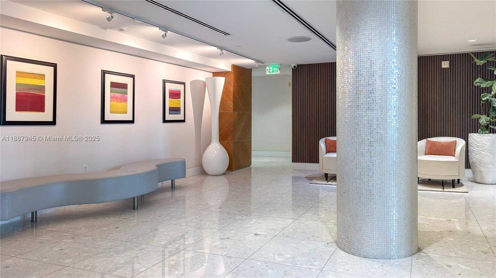 Small Image of 3801 COLLINS AVE #1502, Miami Beach Number 37