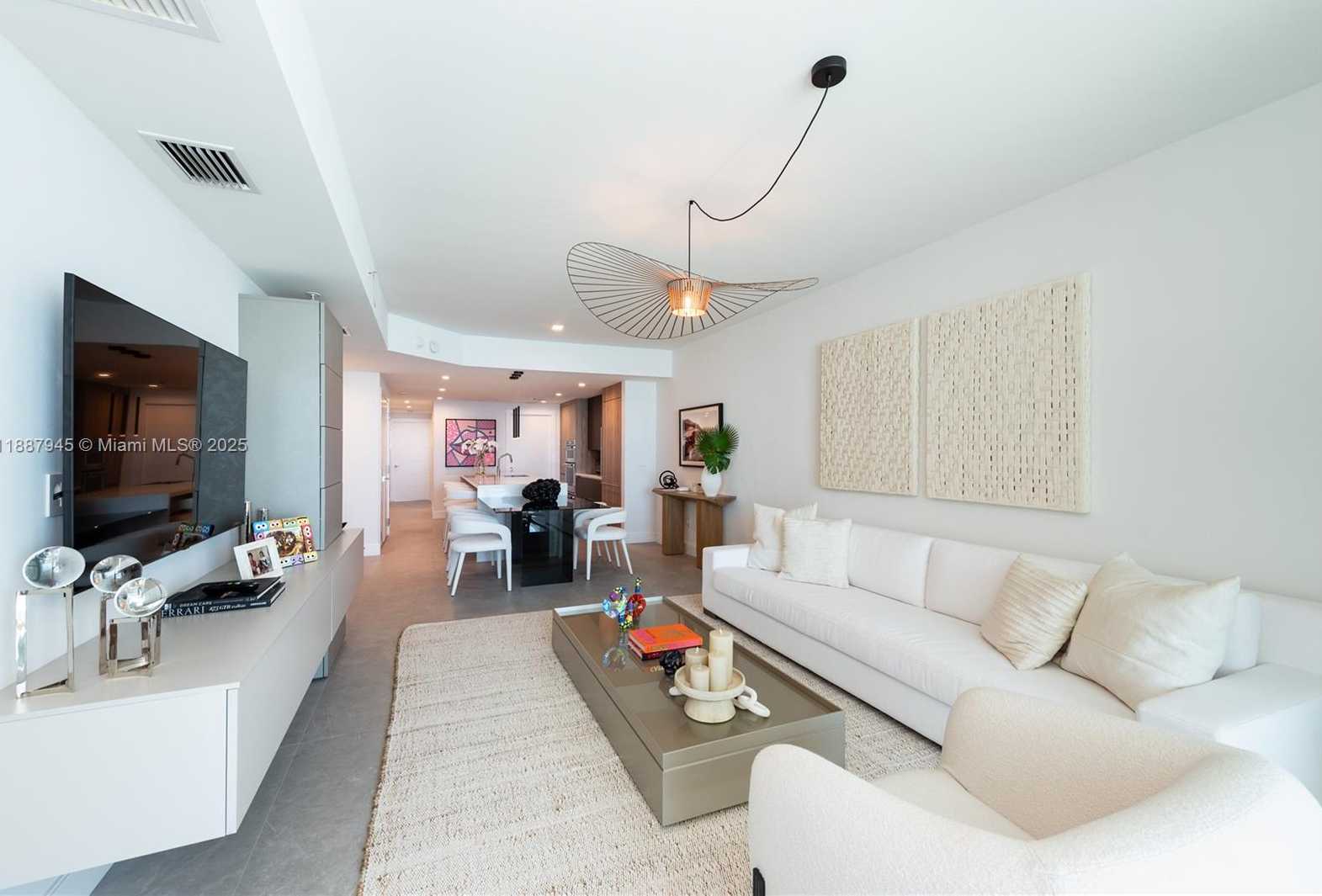 Small Image of 3801 COLLINS AVE #1502, Miami Beach Number 8