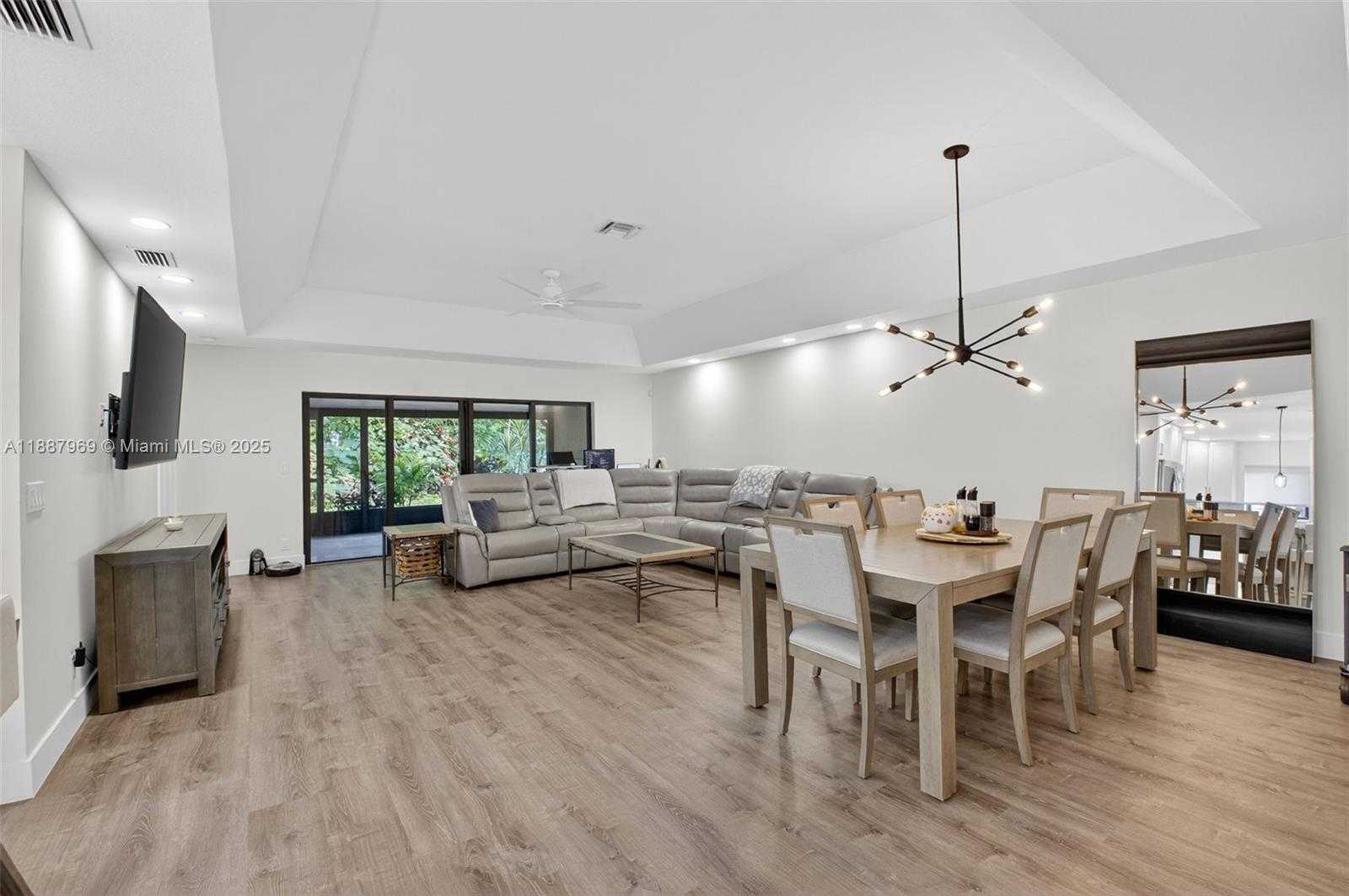 Small Image of 20774 CONCORD GREEN DR W, Boca Raton Number 12