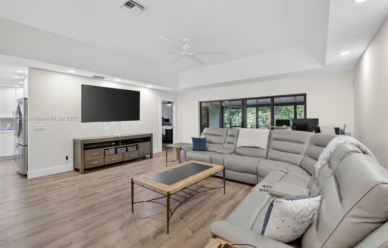 Small Image of 20774 CONCORD GREEN DR W, Boca Raton Number 15