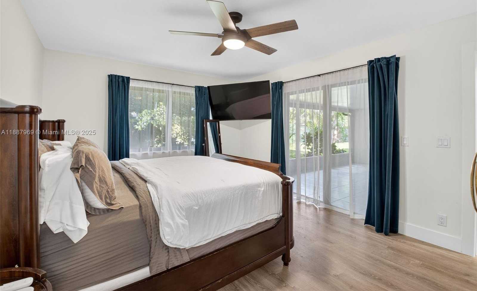 Small Image of 20774 CONCORD GREEN DR W, Boca Raton Number 20