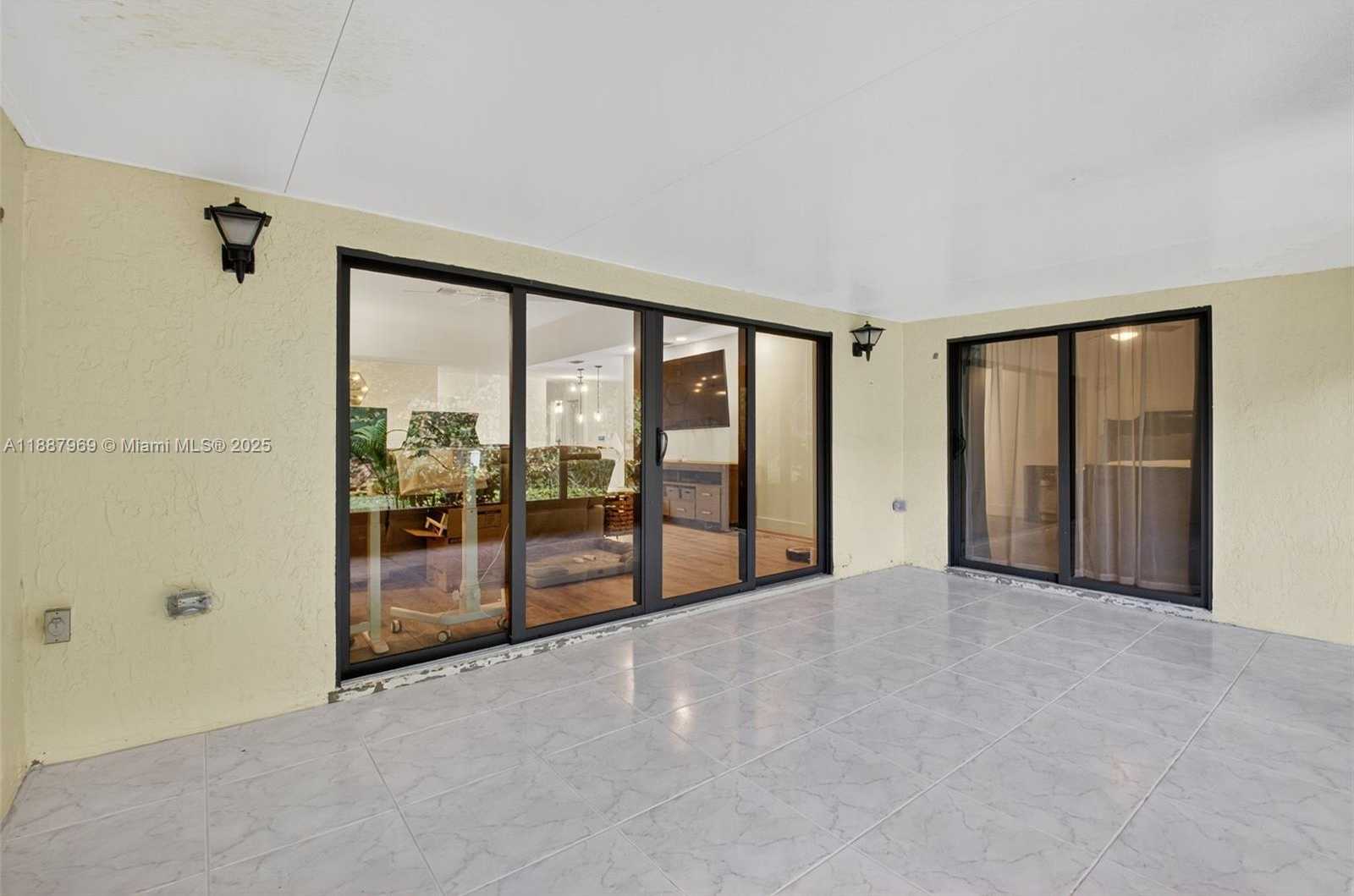 Small Image of 20774 CONCORD GREEN DR W, Boca Raton Number 31