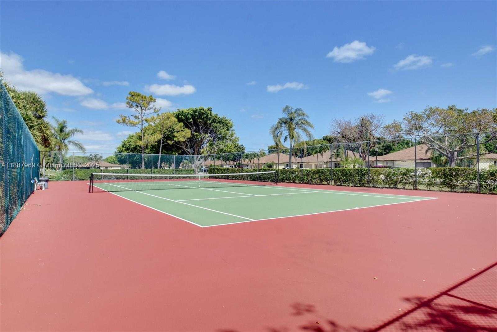 Small Image of 20774 CONCORD GREEN DR W, Boca Raton Number 34