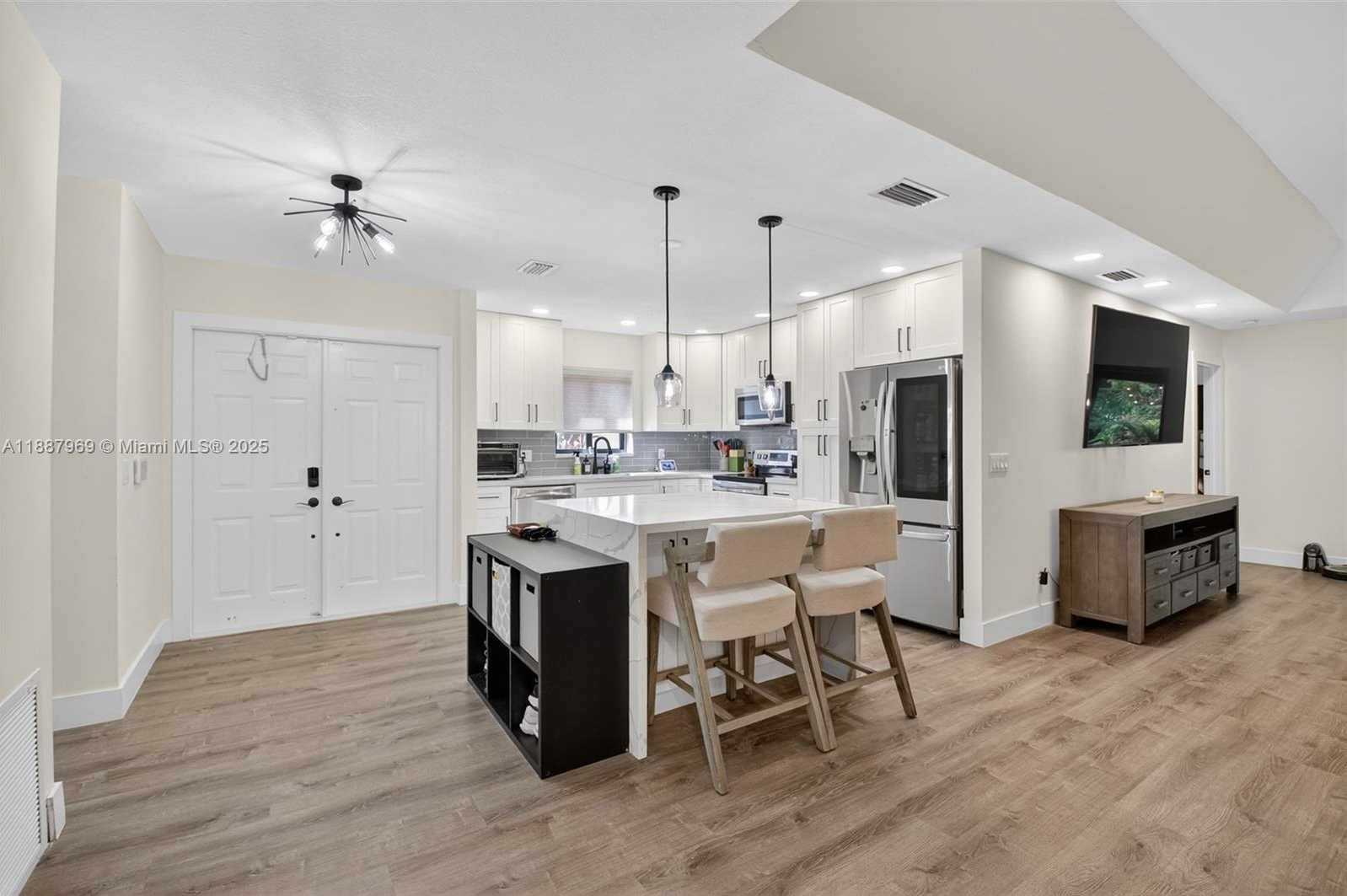 Small Image of 20774 CONCORD GREEN DR W, Boca Raton Number 5