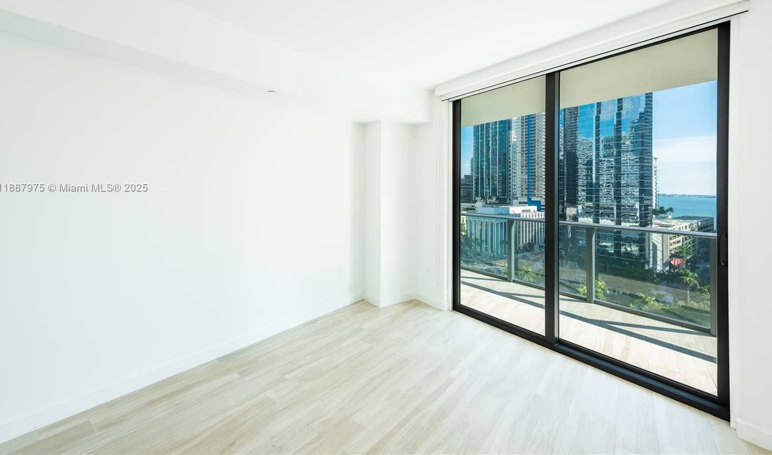 Small Image of 1300 SOUTH MIAMI AVE #1003, Miami Number 11