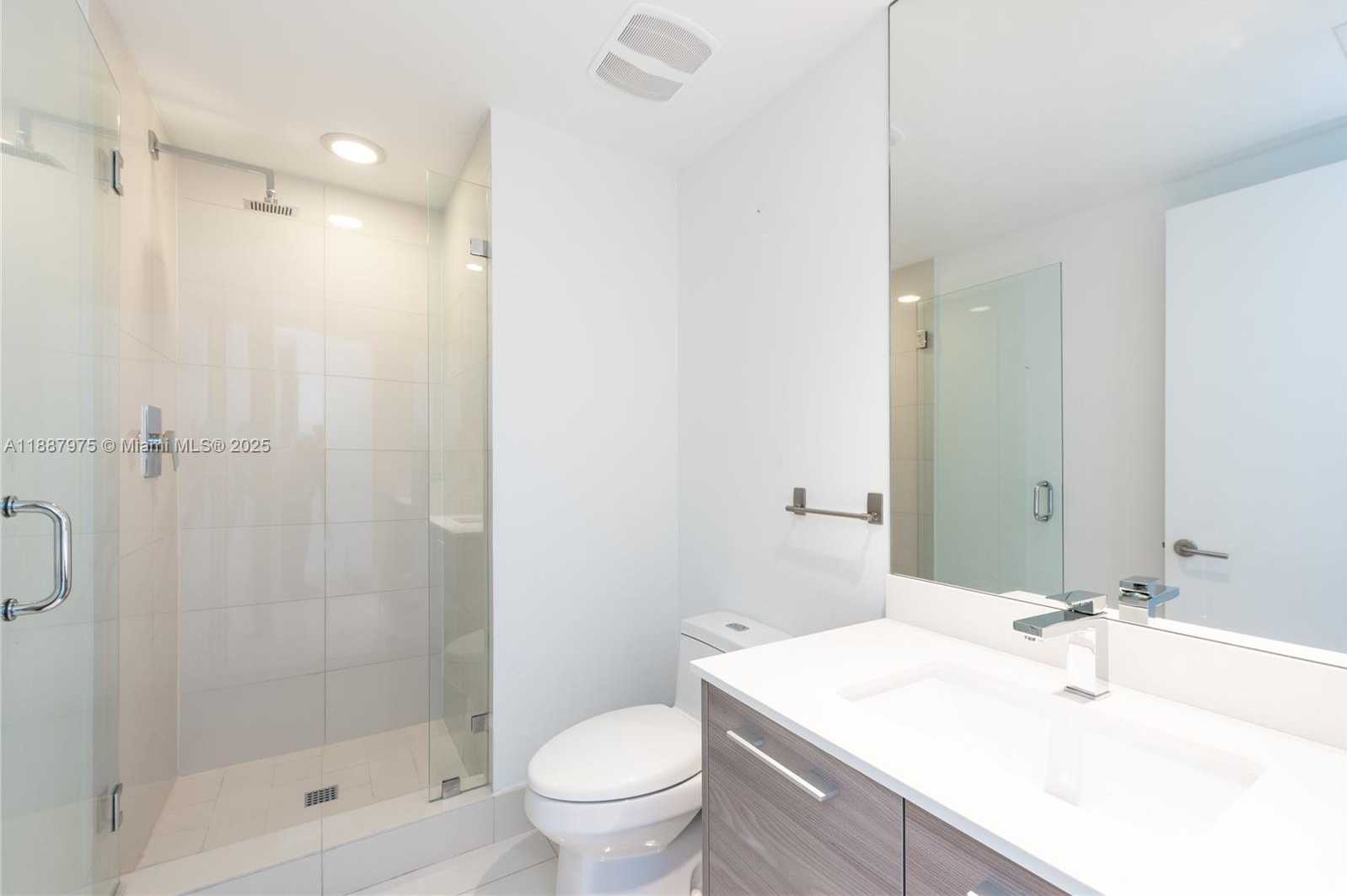 Small Image of 1300 SOUTH MIAMI AVE #1003, Miami Number 17