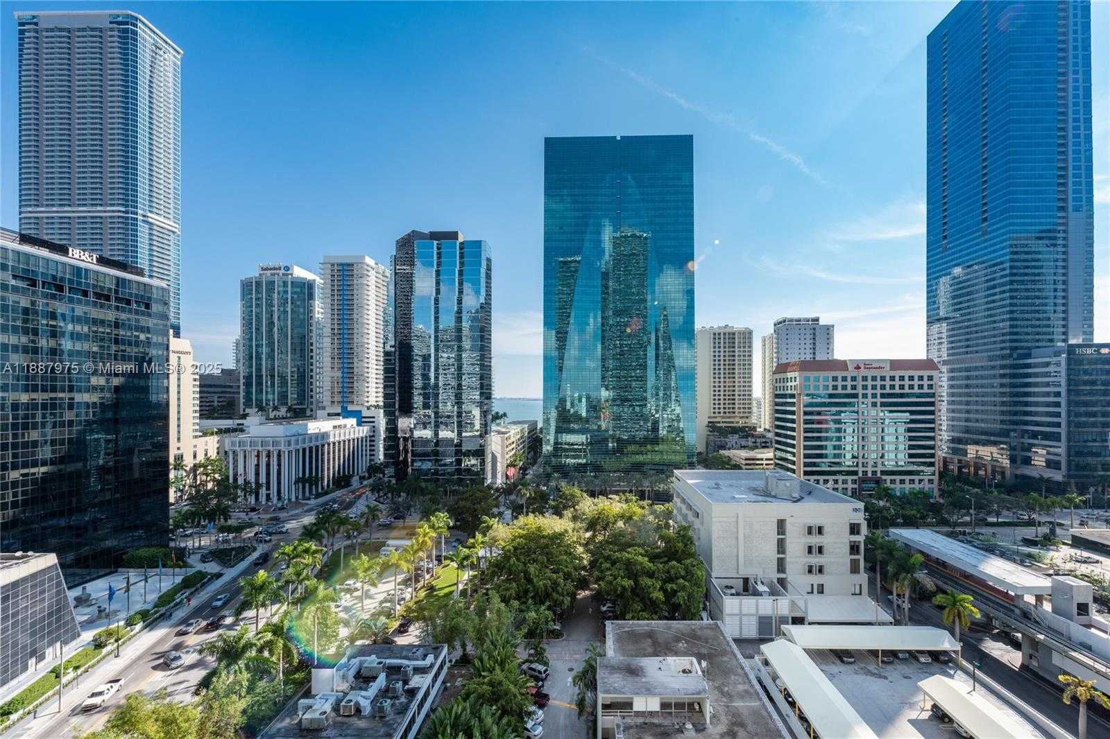 Small Image of 1300 SOUTH MIAMI AVE #1003, Miami Number 25