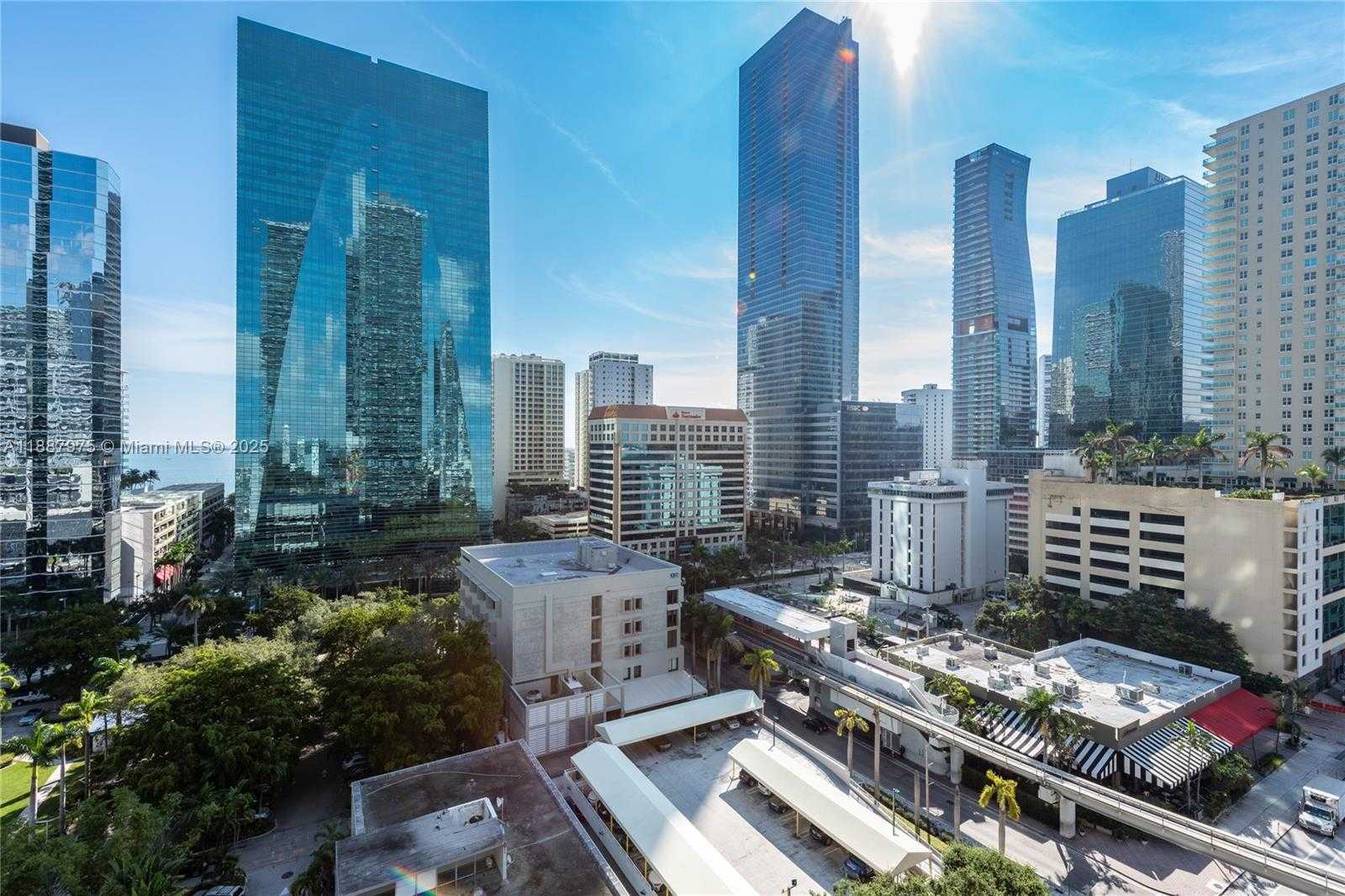 Small Image of 1300 SOUTH MIAMI AVE #1003, Miami Number 26