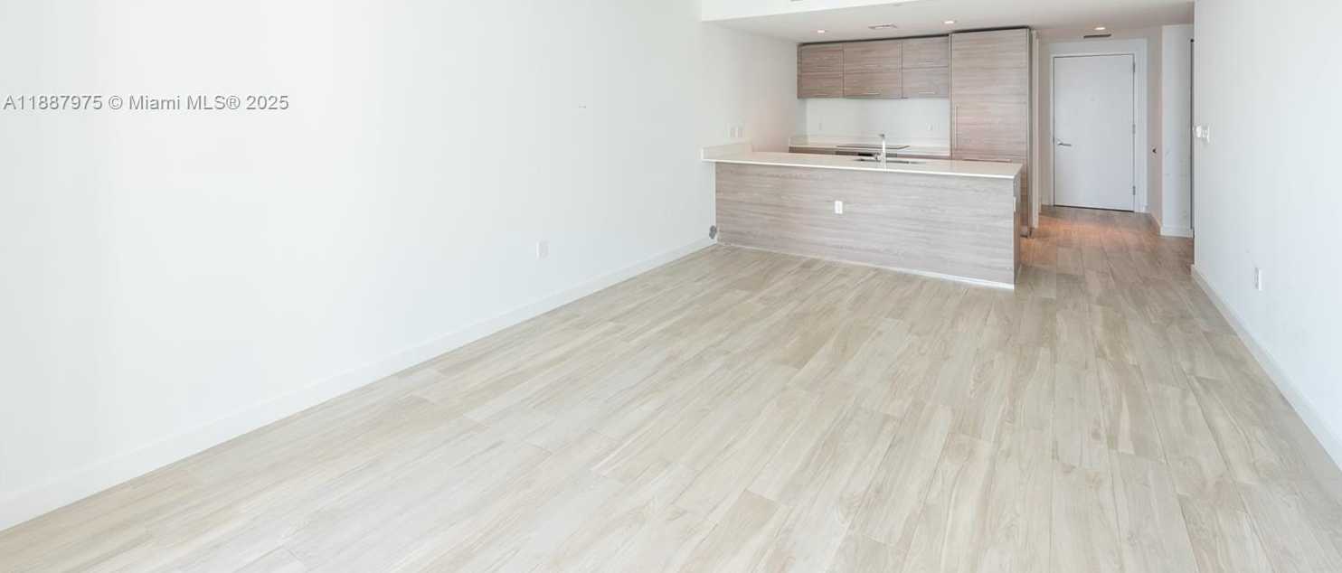 Small Image of 1300 SOUTH MIAMI AVE #1003, Miami Number 5
