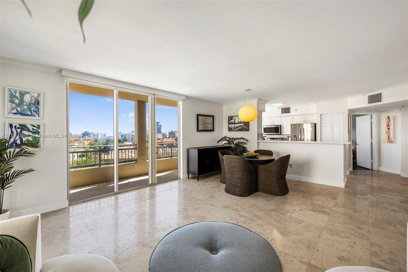 Small Image of 90 ALTON RD #811, Miami Beach Number 10