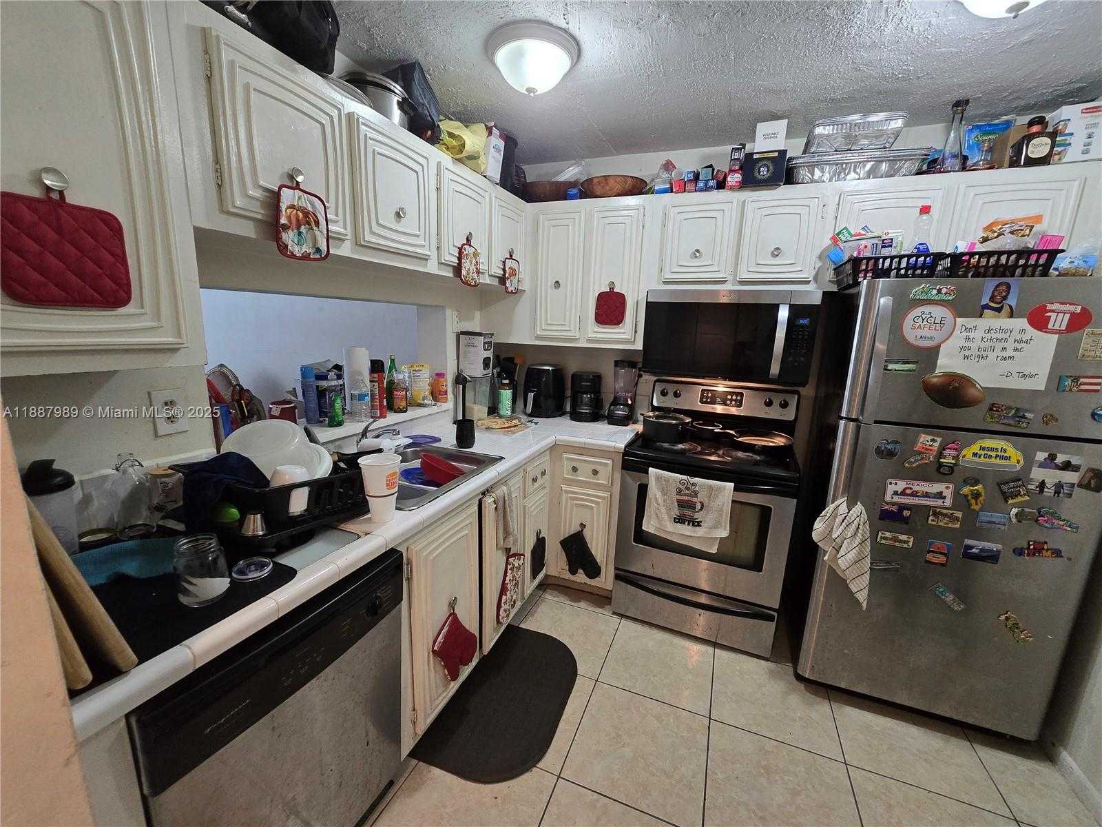 Small Image of 498 NORTH WEST 165TH ST RD #D-405, Miami Number 3