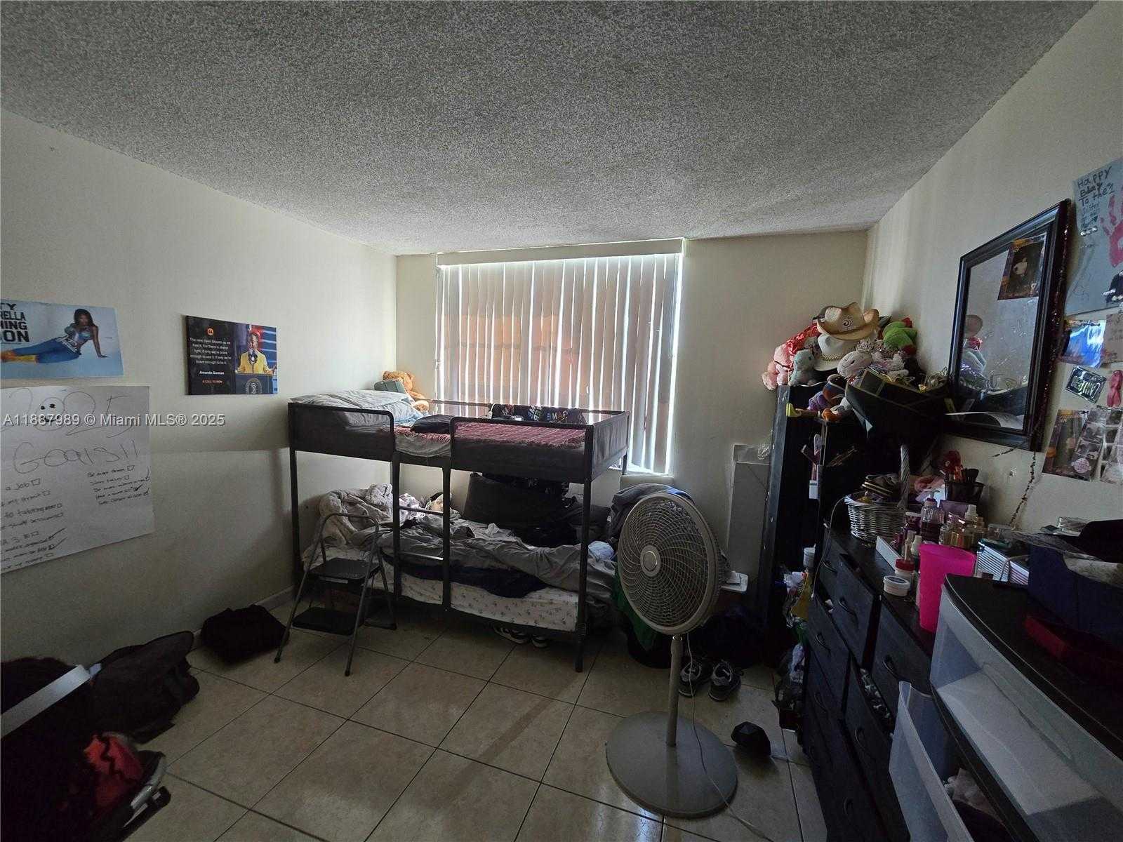 Small Image of 498 NORTH WEST 165TH ST RD #D-405, Miami Number 5