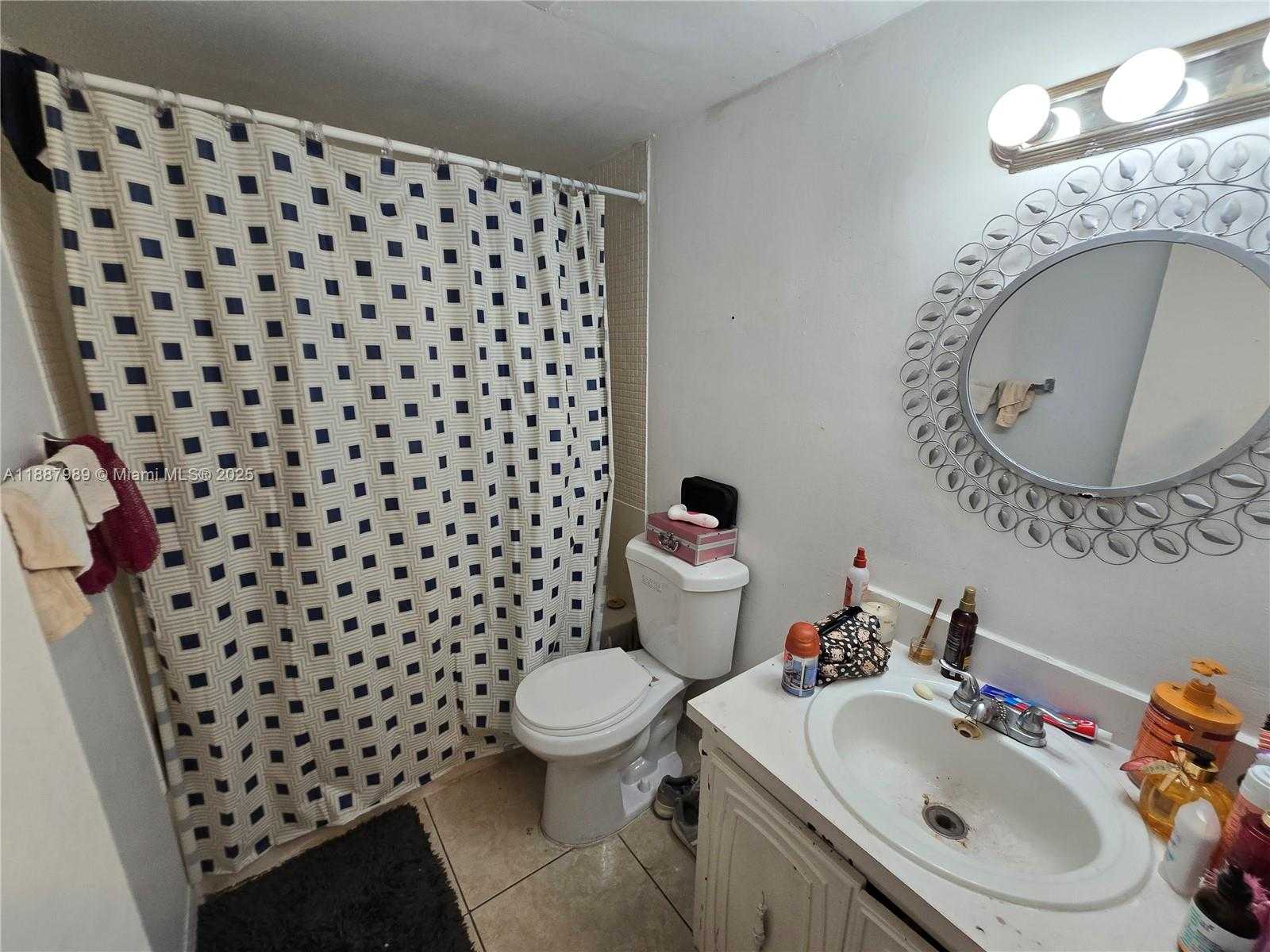 Small Image of 498 NORTH WEST 165TH ST RD #D-405, Miami Number 6