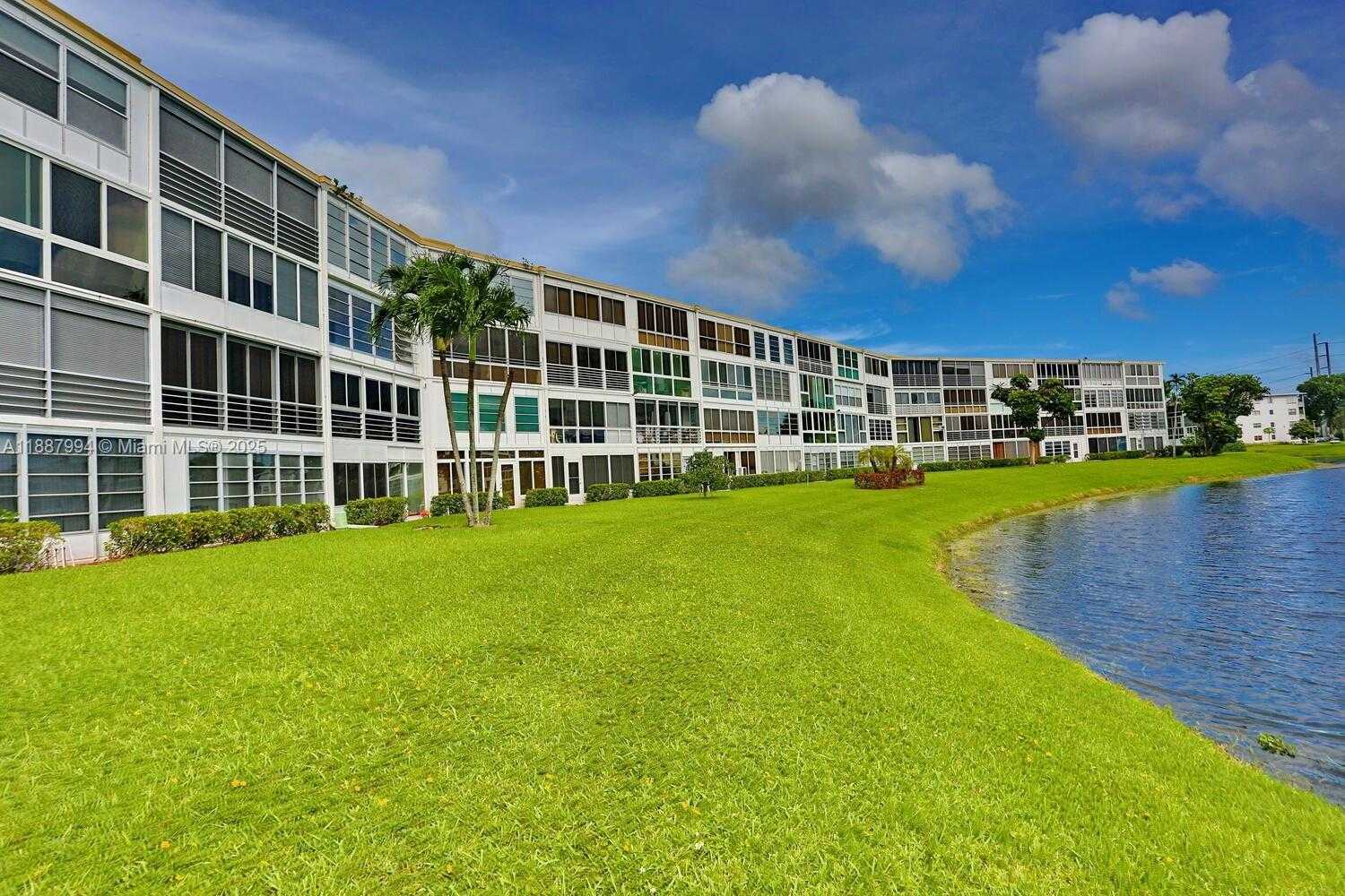 Small Image of 2079 HARWOOD F #2079, Deerfield Beach Number 22