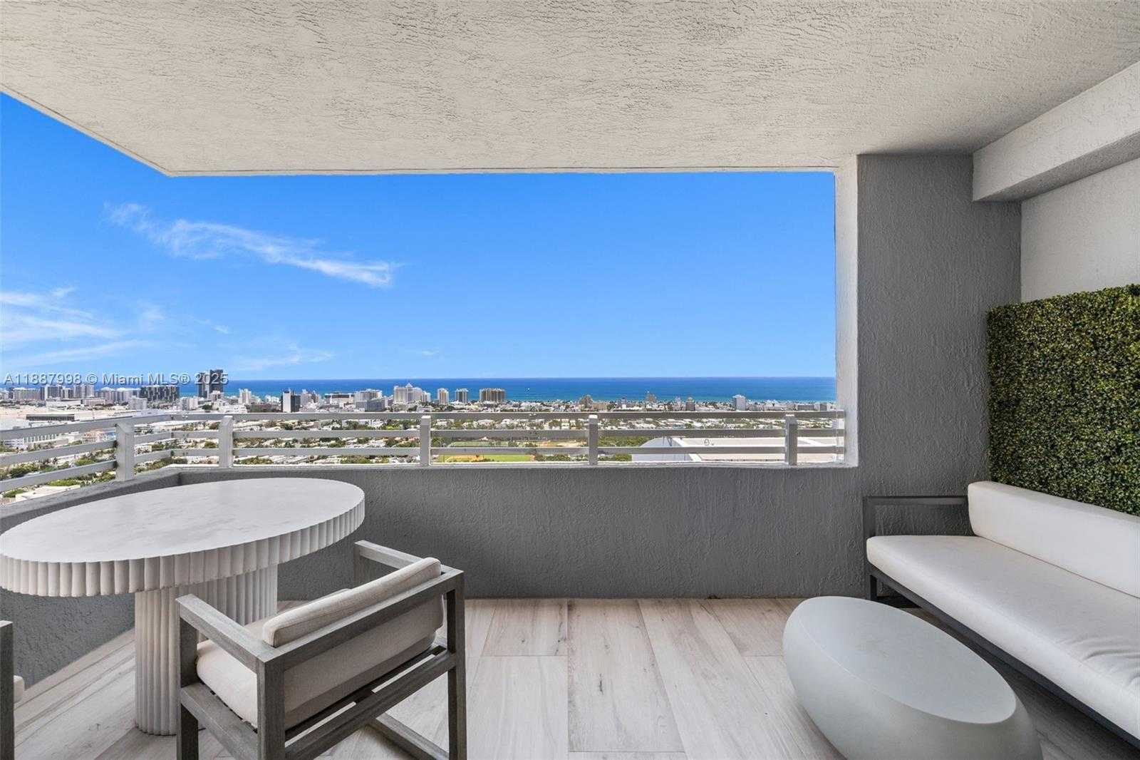 Small Image of 1330 WEST AVE #3407, Miami Beach Number 2
