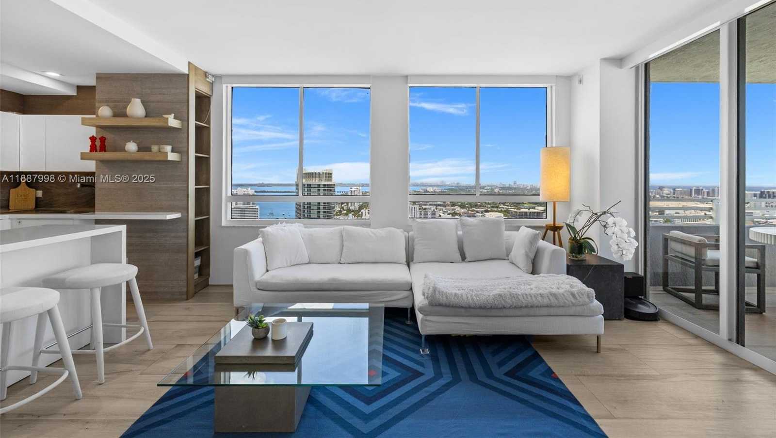 Small Image of 1330 WEST AVE #3407, Miami Beach Number 4