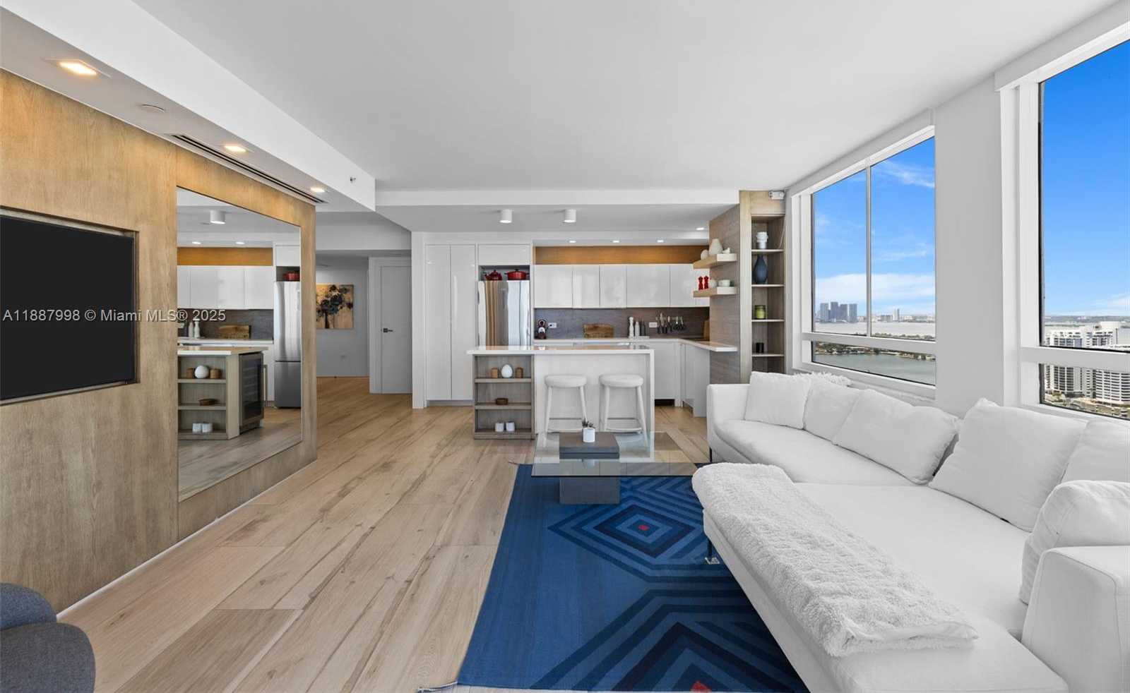 Small Image of 1330 WEST AVE #3407, Miami Beach Number 6