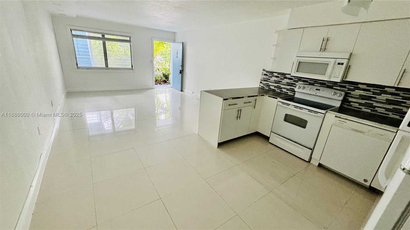 Small Image of 1120 102ND ST #7, Bay Harbor Islands Number 4