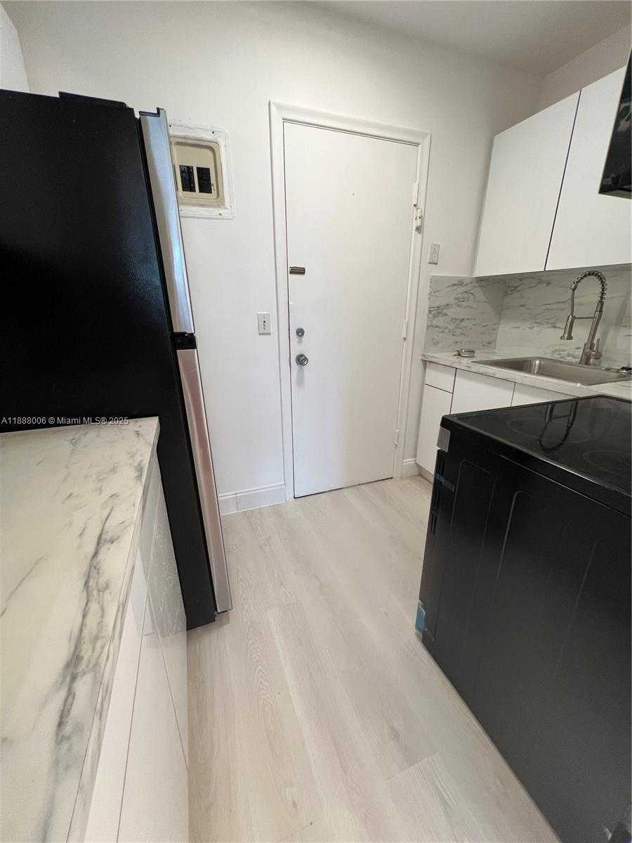 Small Image of 1821 NORTH EAST 62ND ST #426, Fort Lauderdale Number 4