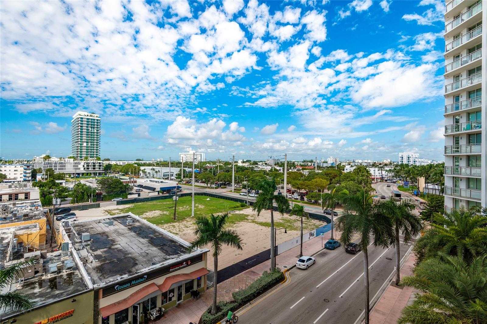 Small Image of 7135 COLLINS AVE #625, Miami Beach Number 2