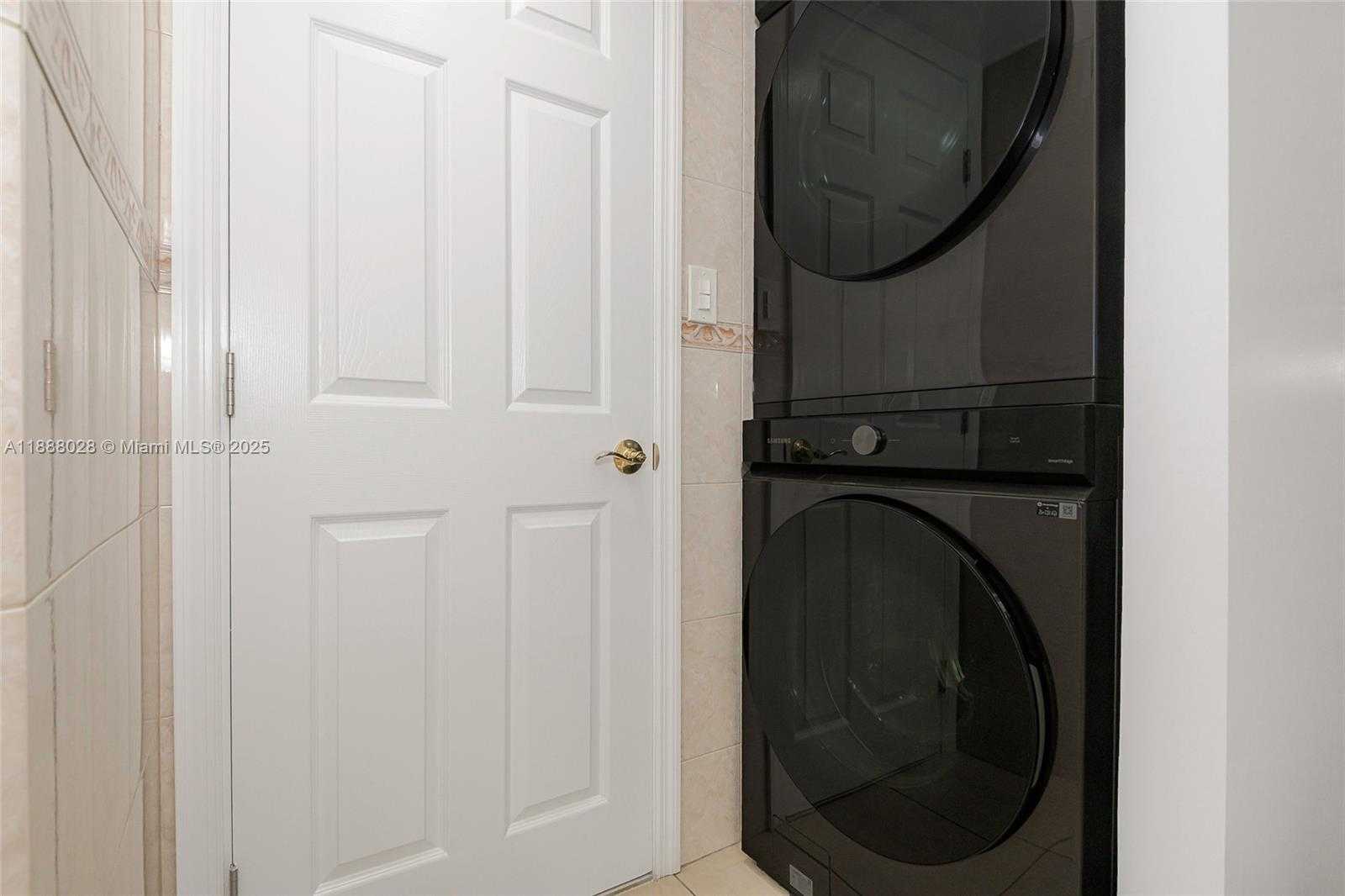 Small Image of 7135 COLLINS AVE #625, Miami Beach Number 28