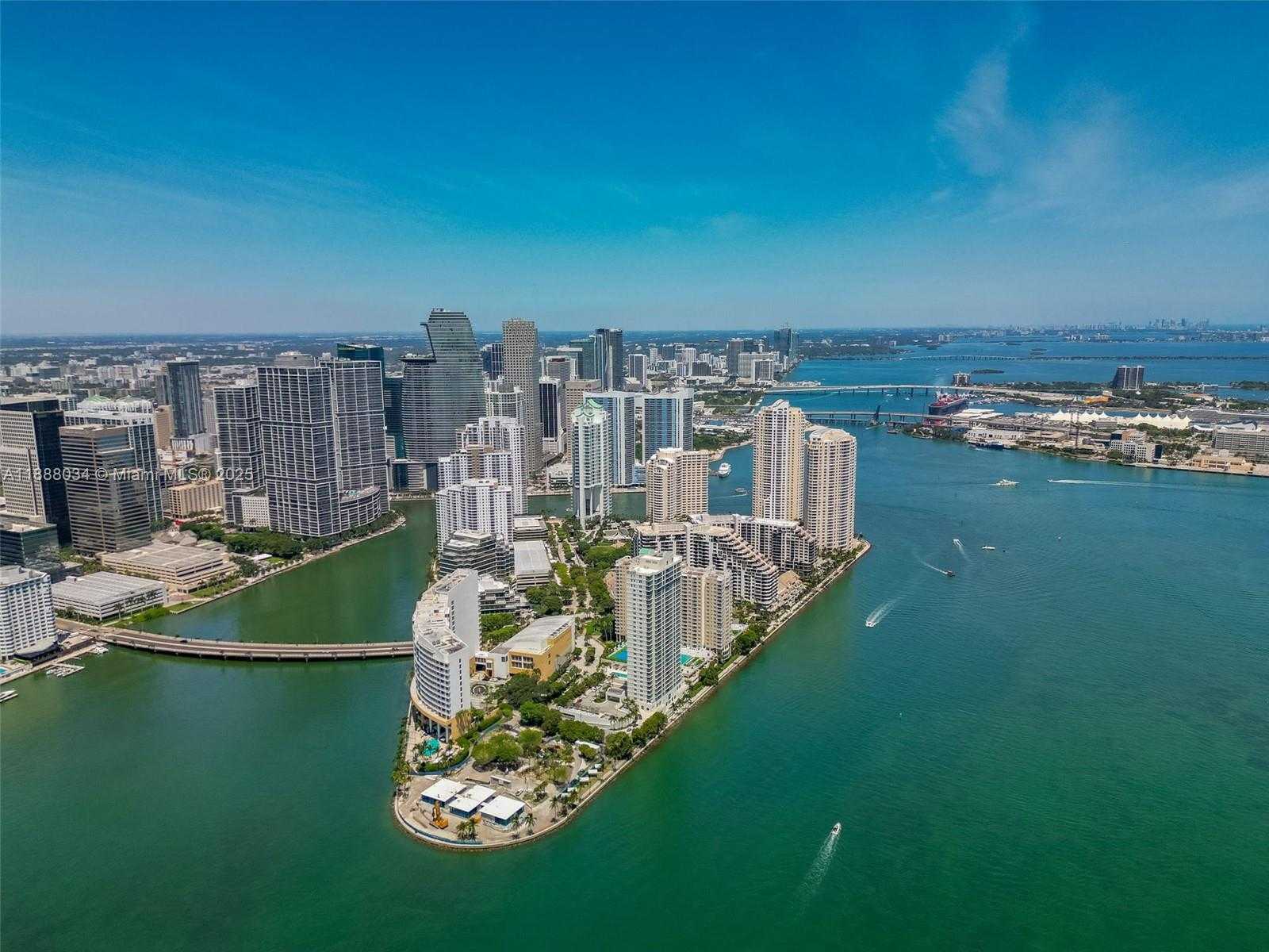 Small Image of 520 BRICKELL KEY DRIVE #UPH-03, Miami Number 5