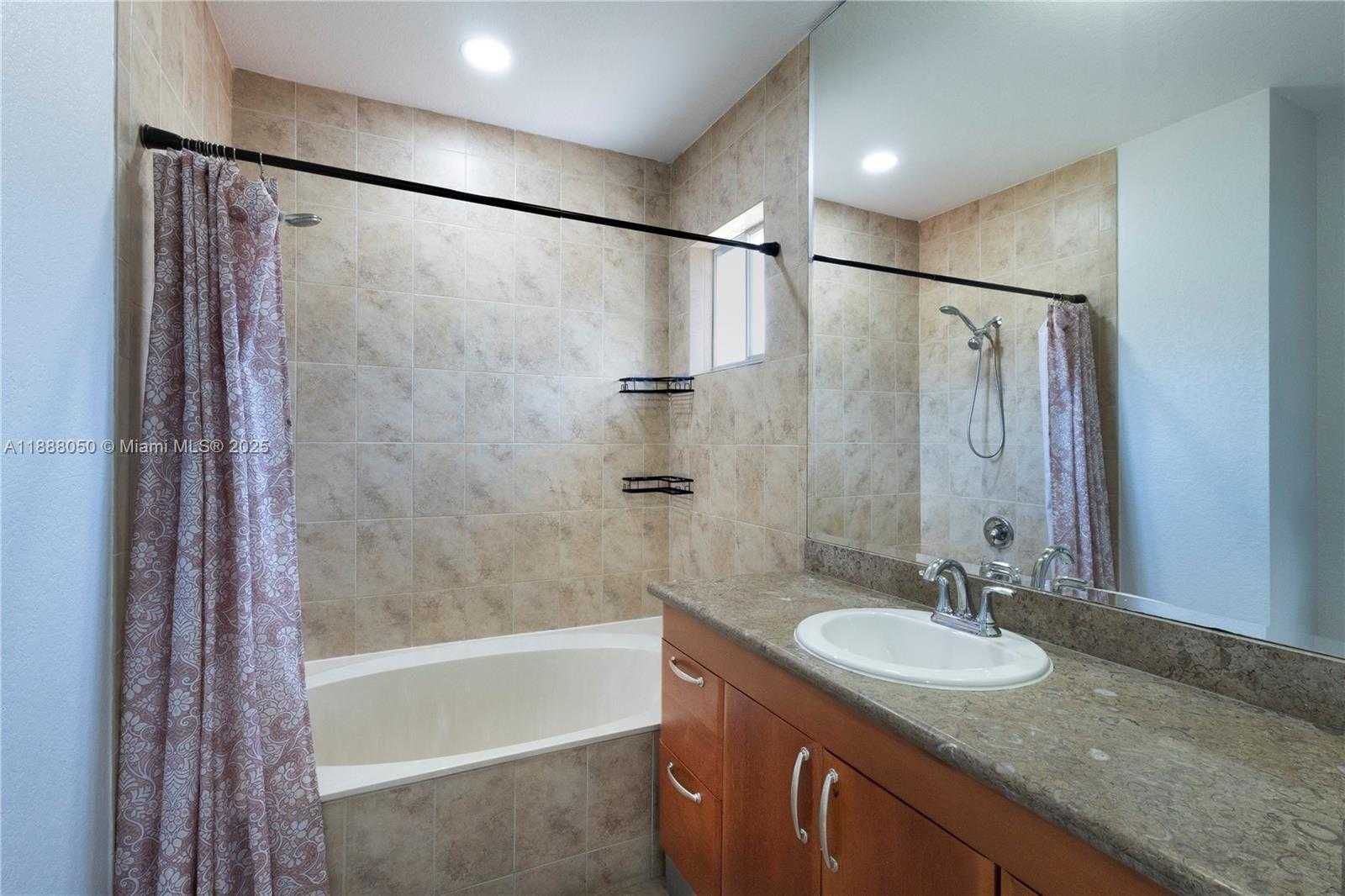Small Image of 18038 NORTH WEST 74TH CT, Hialeah Number 18