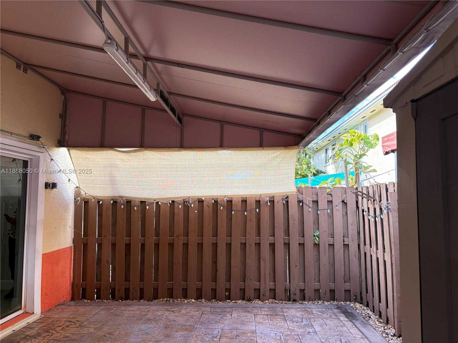 Small Image of 18038 NORTH WEST 74TH CT, Hialeah Number 29