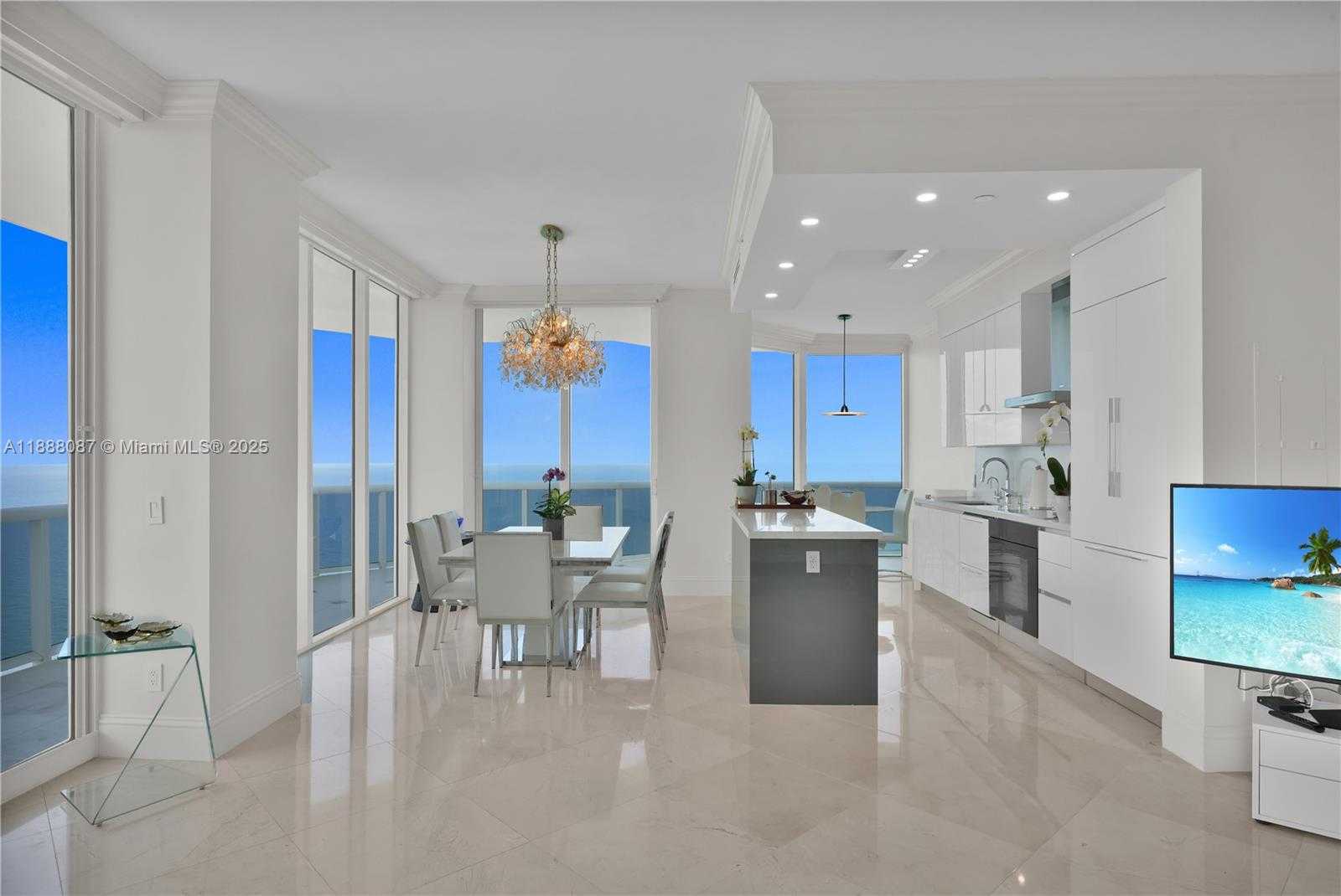 Small Image of 4779 COLLINS AVE #PH4301, Miami Beach Number 12