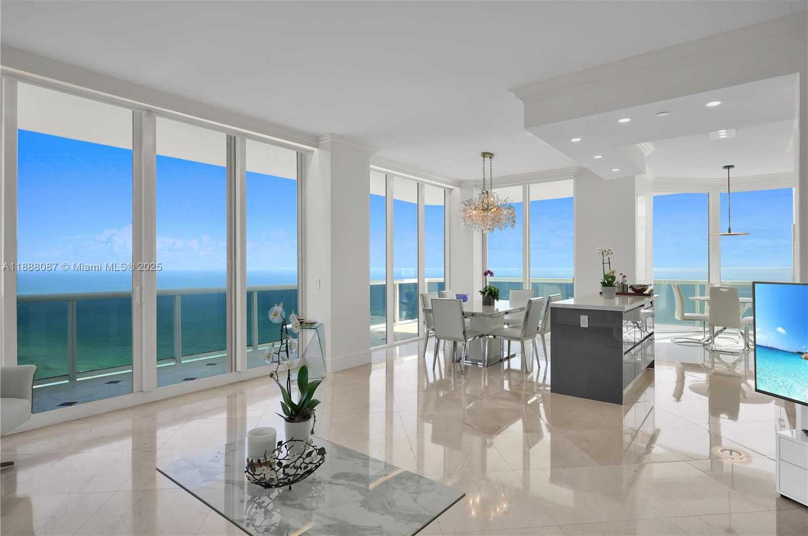 Small Image of 4779 COLLINS AVE #PH4301, Miami Beach Number 14