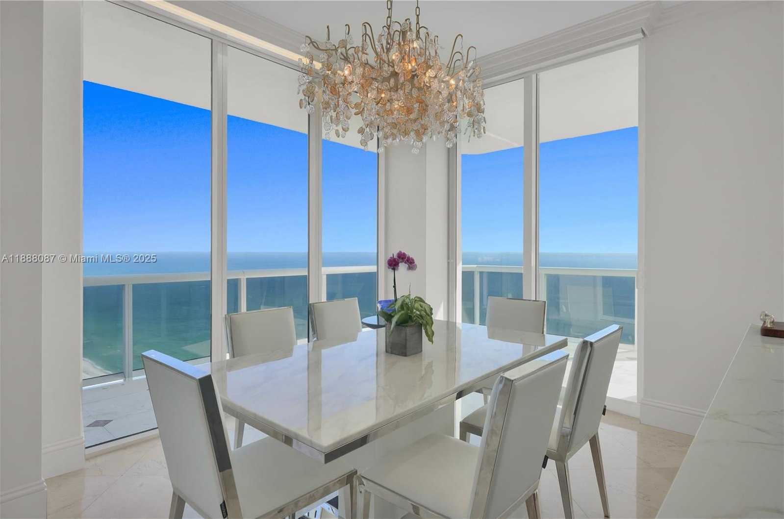 Small Image of 4779 COLLINS AVE #PH4301, Miami Beach Number 15