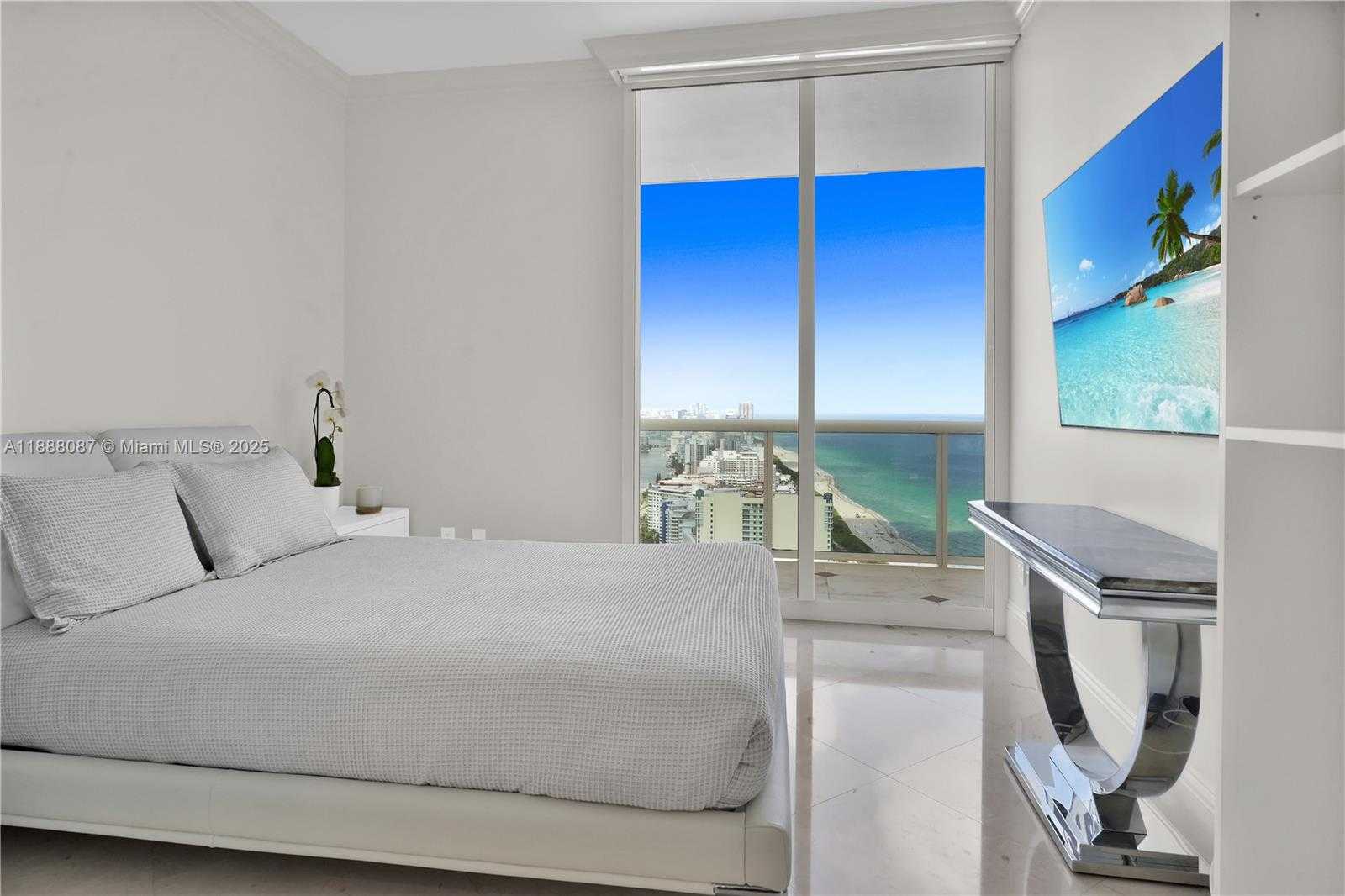 Small Image of 4779 COLLINS AVE #PH4301, Miami Beach Number 21