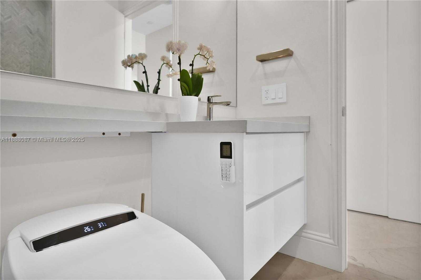 Small Image of 4779 COLLINS AVE #PH4301, Miami Beach Number 29