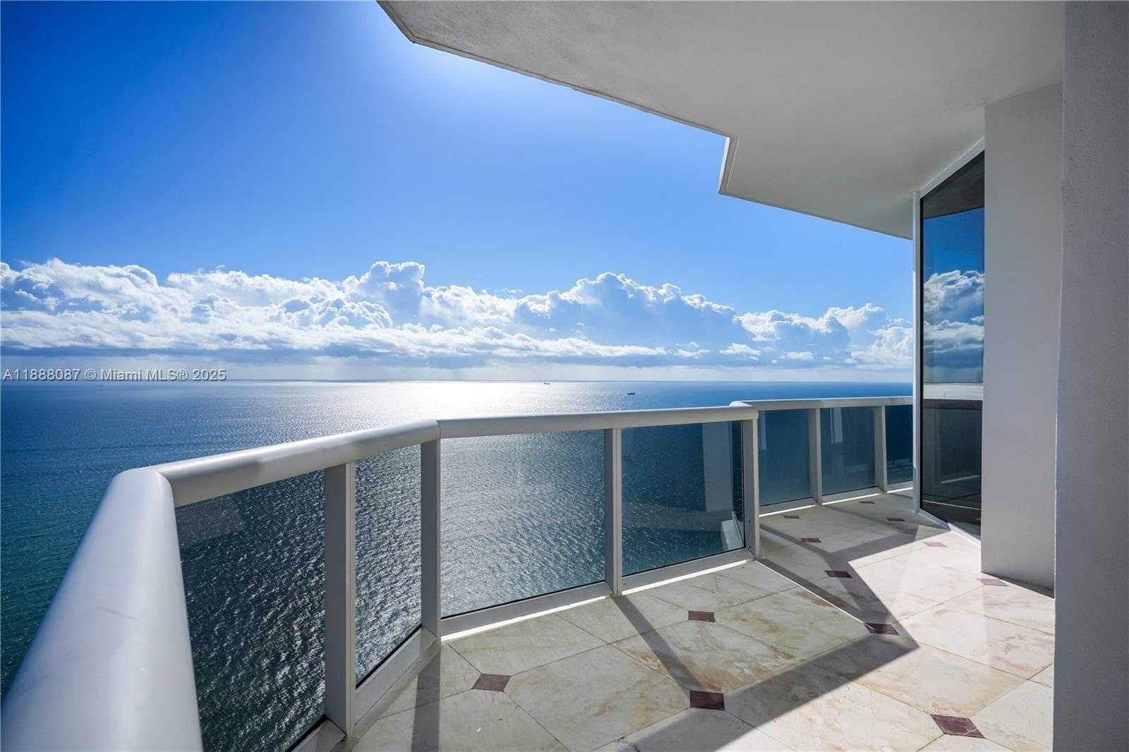 Small Image of 4779 COLLINS AVE #PH4301, Miami Beach Number 31