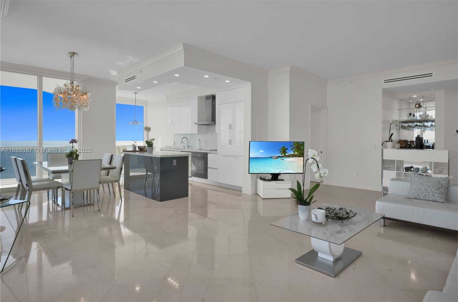 Small Image of 4779 COLLINS AVE #PH4301, Miami Beach Number 5