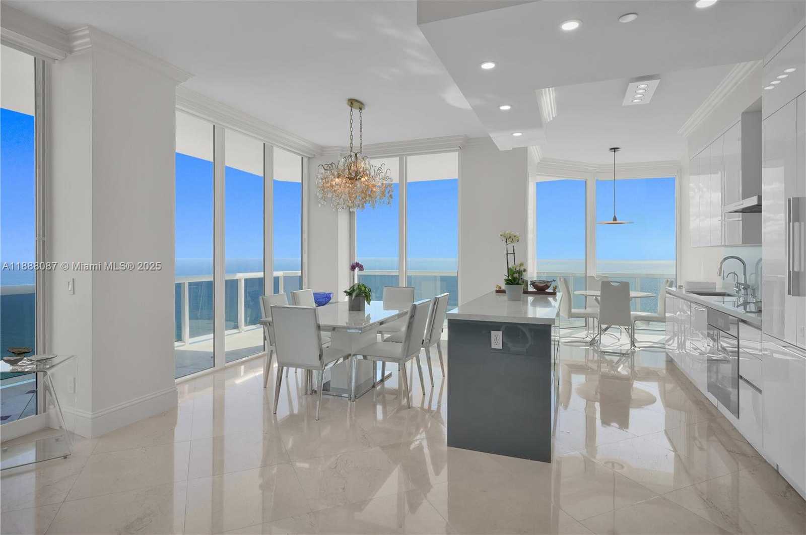 Small Image of 4779 COLLINS AVE #PH4301, Miami Beach Number 8